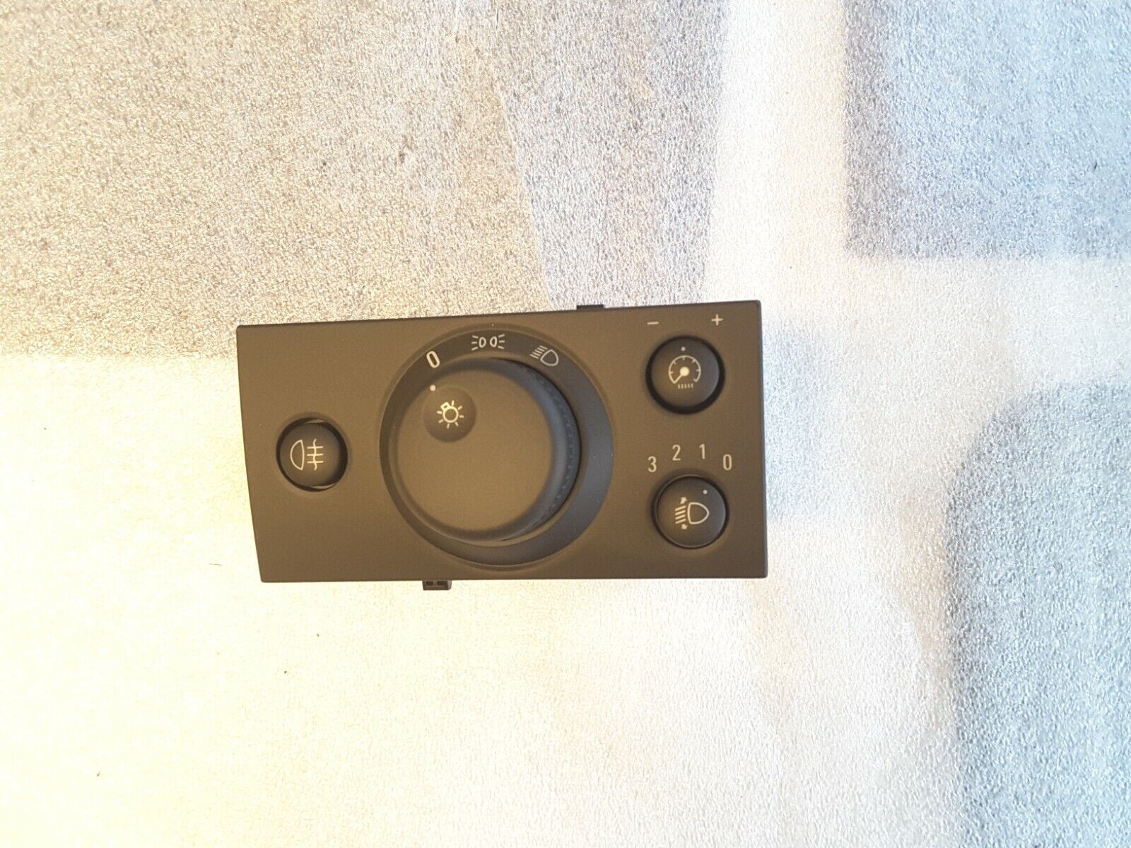 Interruptor de luz 13230796 Original Opel Vectra 1.9 CDTI DPF Nuevo.