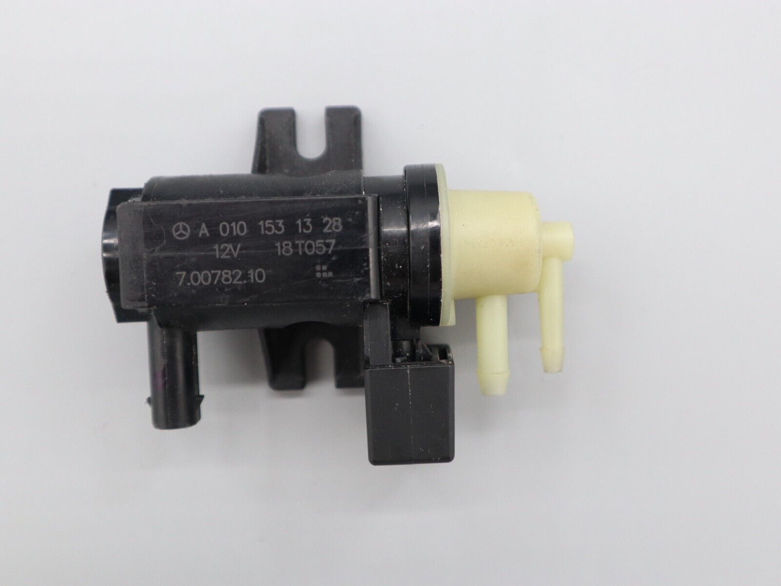 Válvula magnética de presión para MERCEDES W204 W205 W212 X253 M270 M274