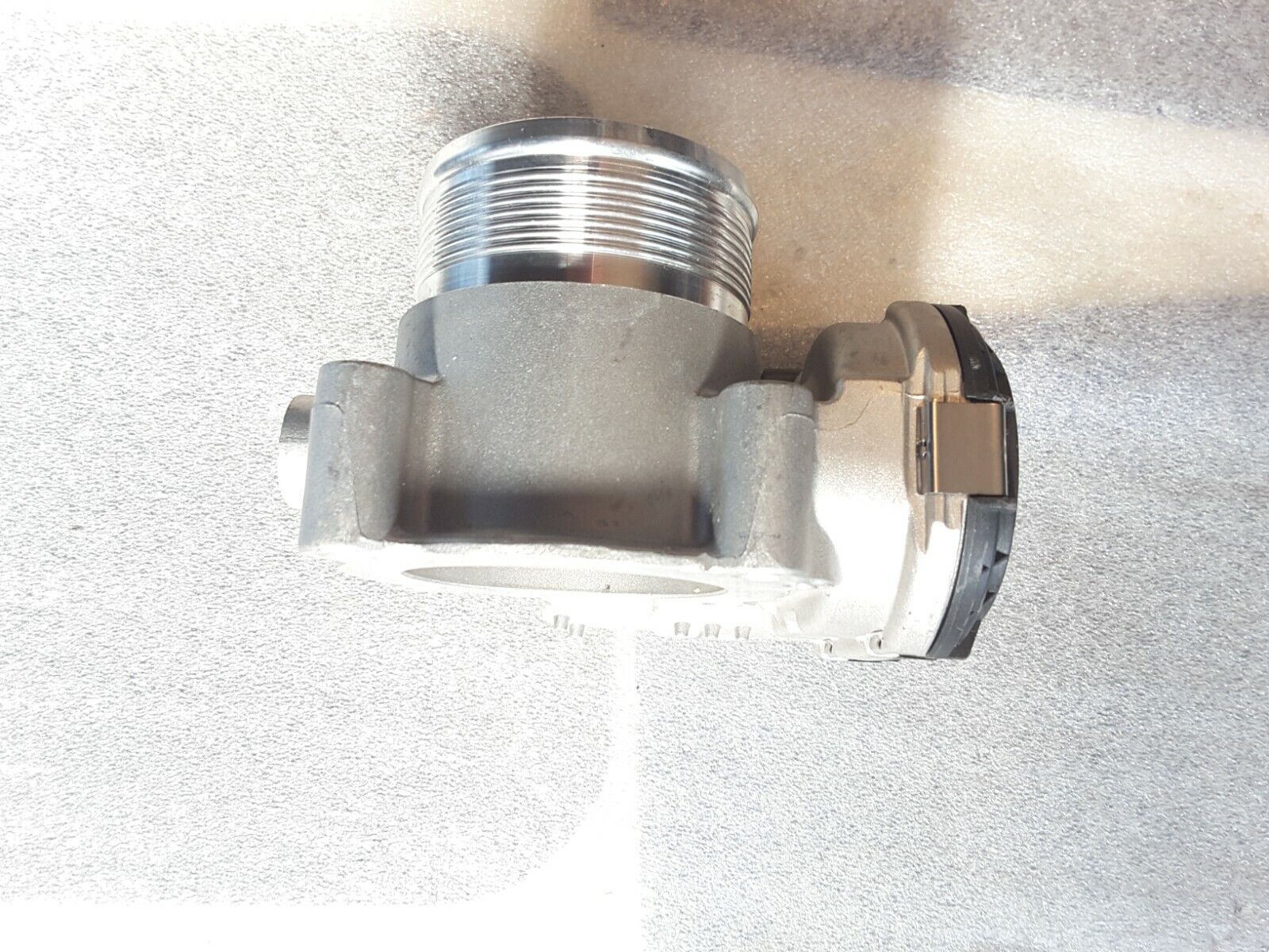 Drosselklappe Original VW Passat TSI 06K133062C NEU.