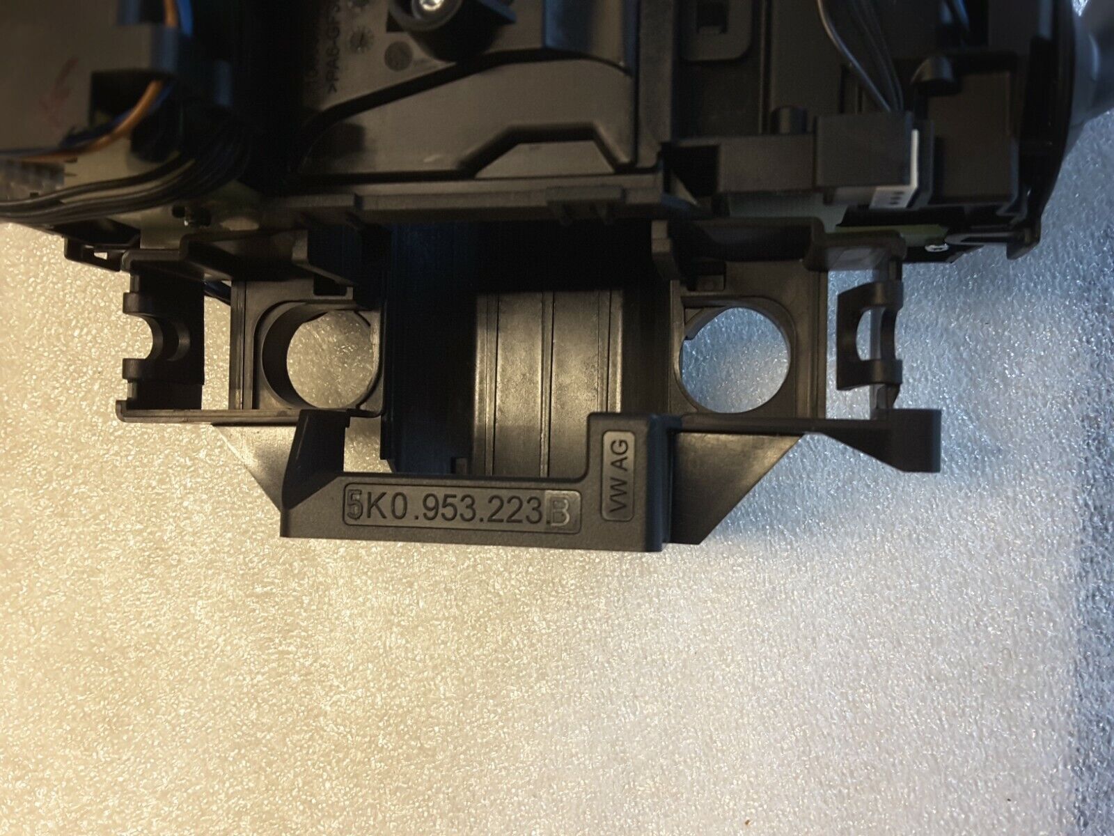 Interruptor de columna de dirección para intermitentes, limpiaparabrisas y control de crucero Original VW, 8V0953521B Nuevo.
