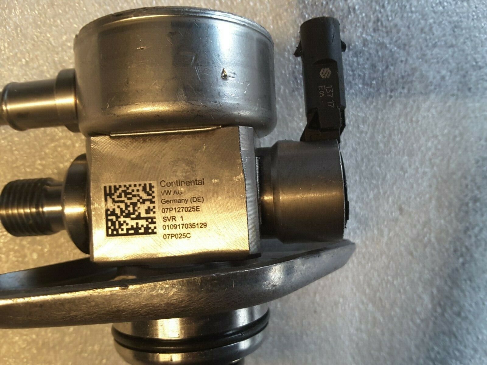 Hochdruckpumpe Einspritzpumpe 07P127025E Original VW Audi Seat Skoda 07P127025E