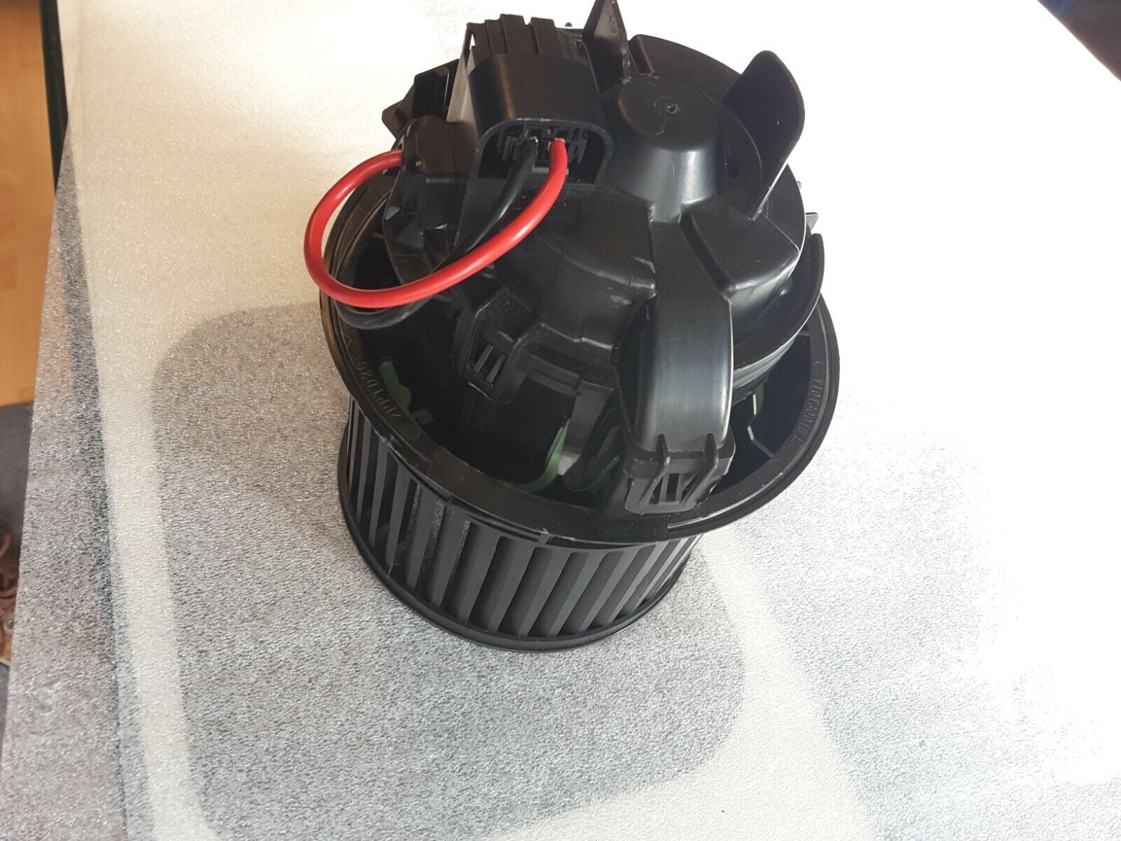 Motor de calefacción y ventilación original Peugeot 508 2011 LHD T1013001U, AMD49011 NUEVO.