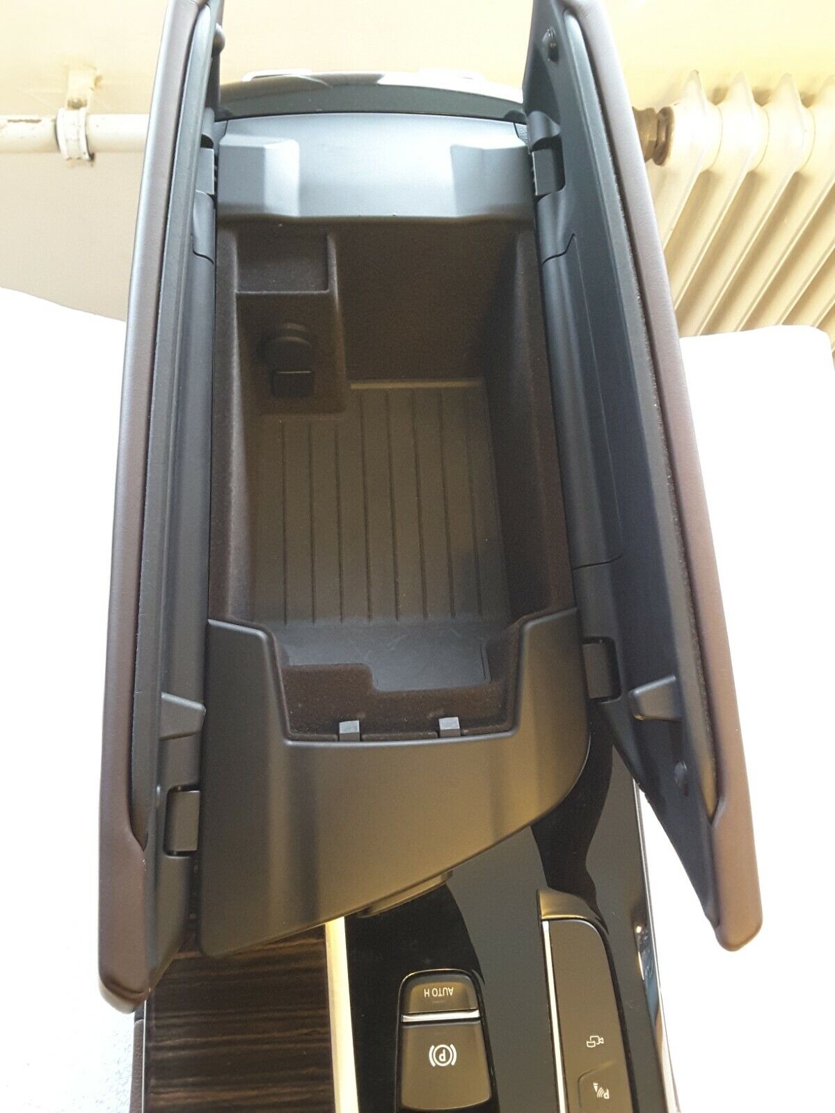 Mittelkonsole Komplett Original BMW 5er G38 ab BJ 03/2017 13831672 Neu.