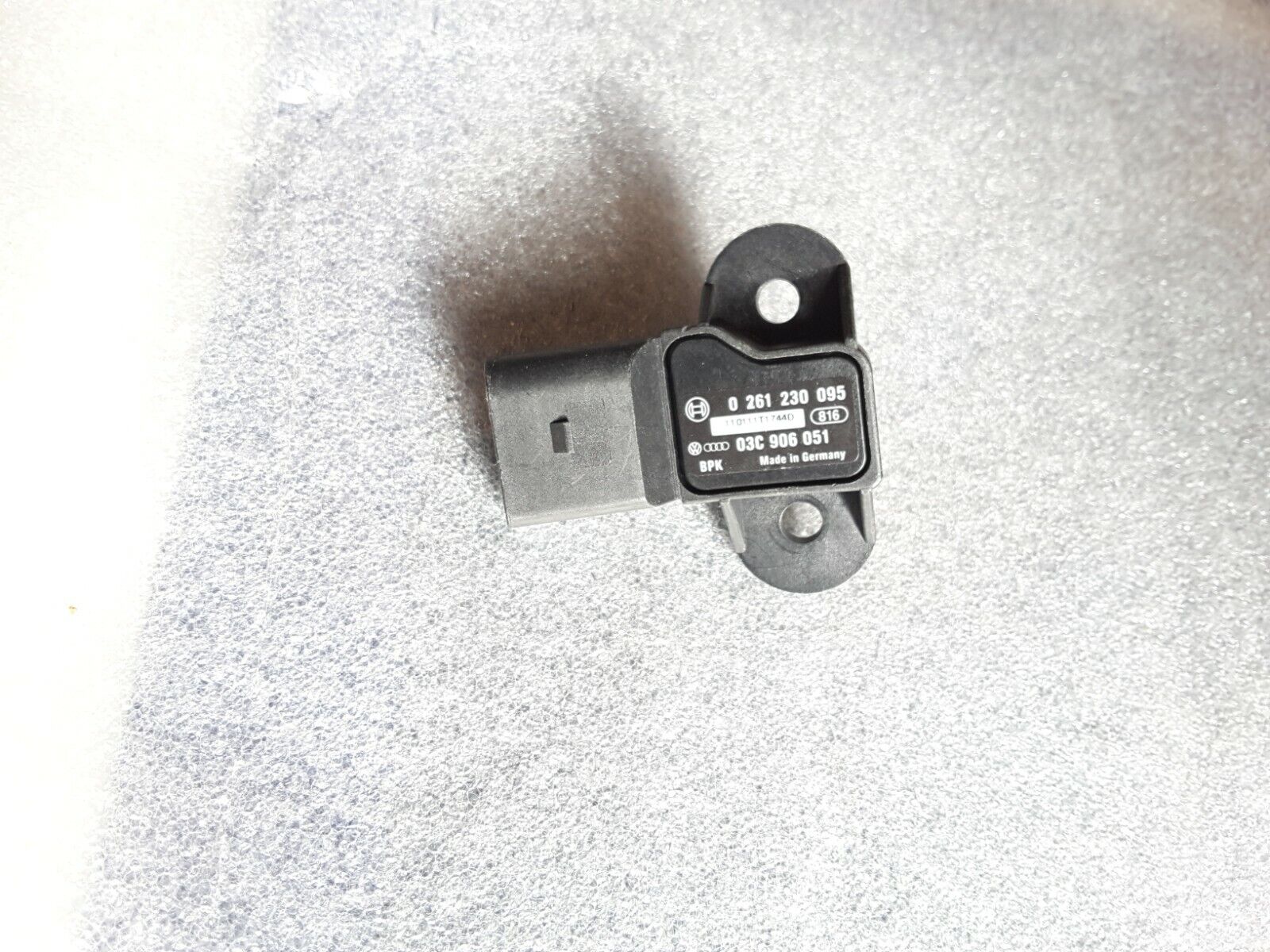 Sensor de presión original VW, AUDI, SEAT 0261230095, 03C906051 Nuevo