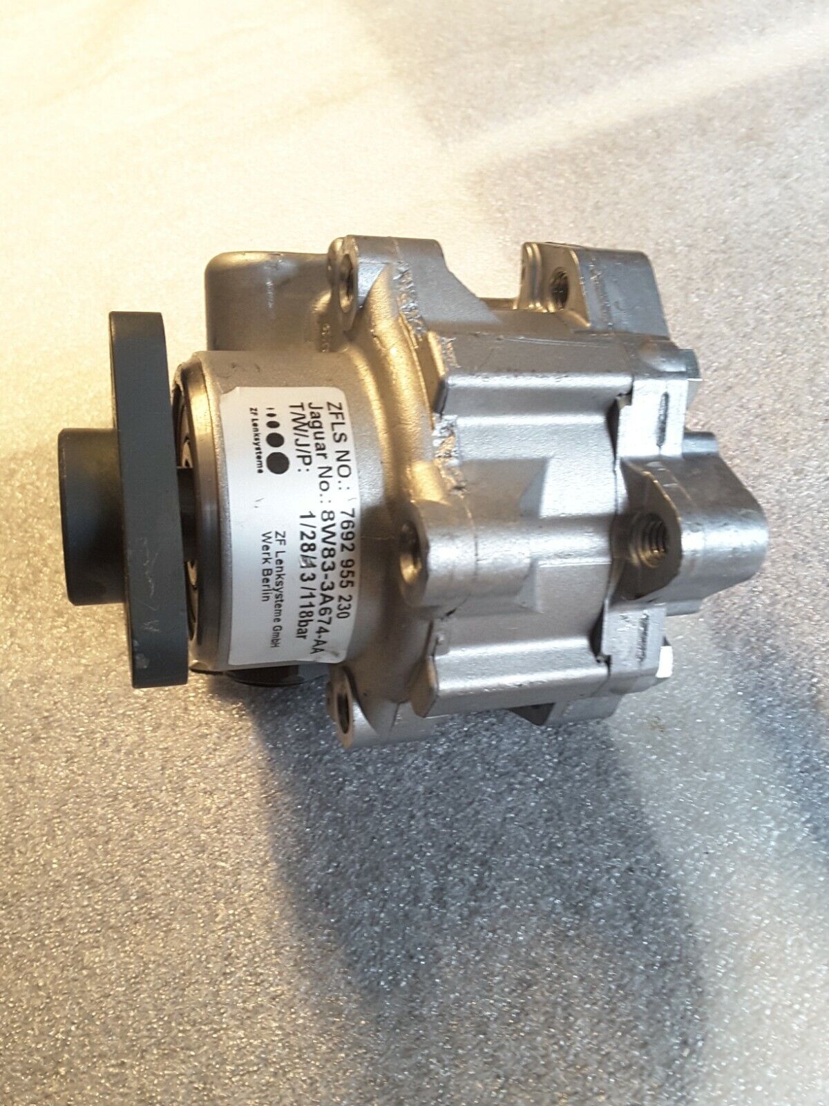 Hydraulik Pumpe Servo pumpe Original JAGUAR 8W833A674AA, BOSCH K S00 001 888 G