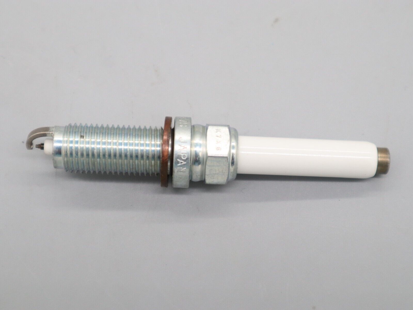 Zündkerze SILZKFR8E7S Original MERCEDES für W176, W246, W205, W212, M270, M274 Neu