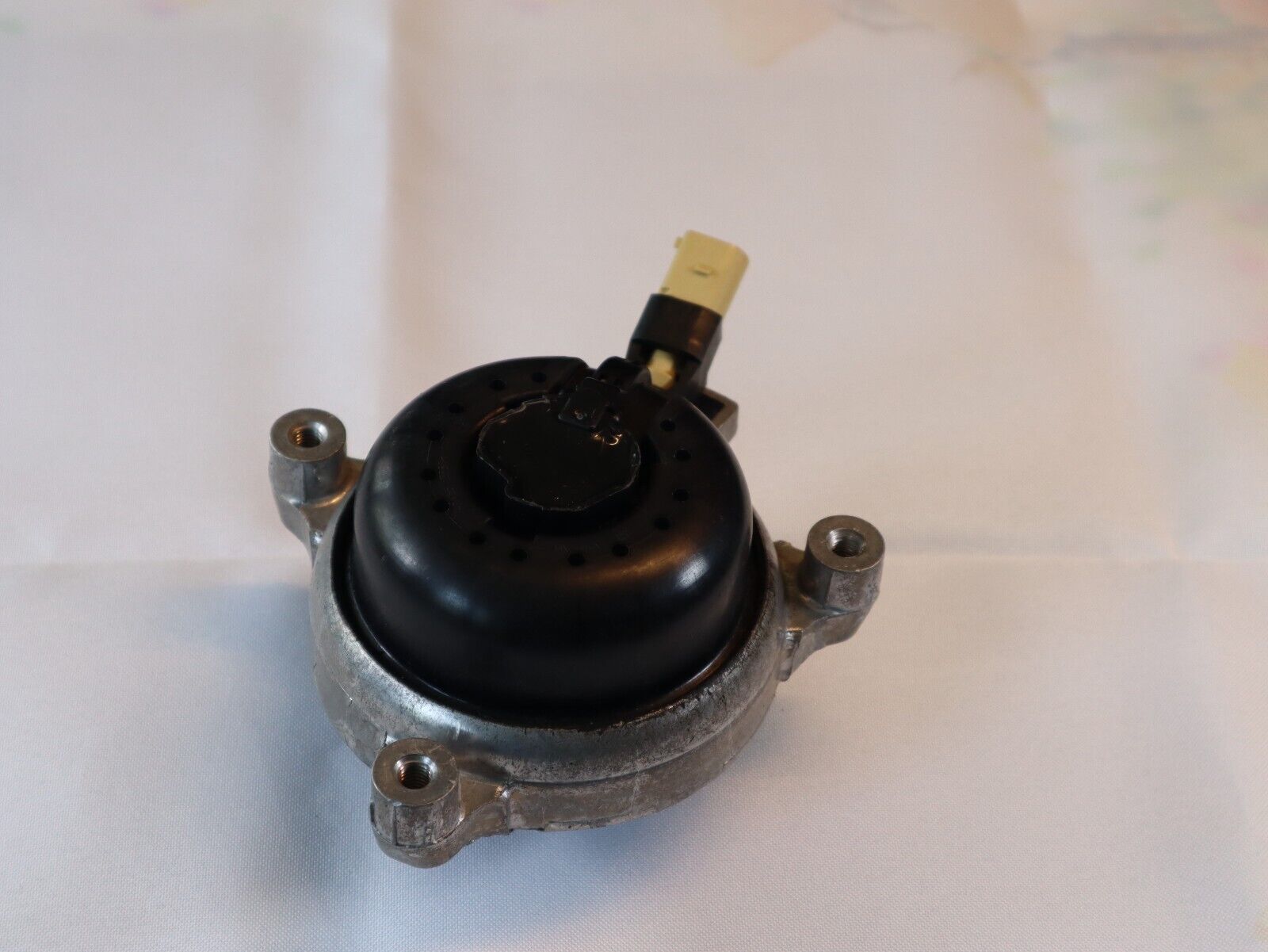 Amortiguador original Audi Q7 A8 4M VW Touareg CR metal de goma 4M0399151K izquierdo.