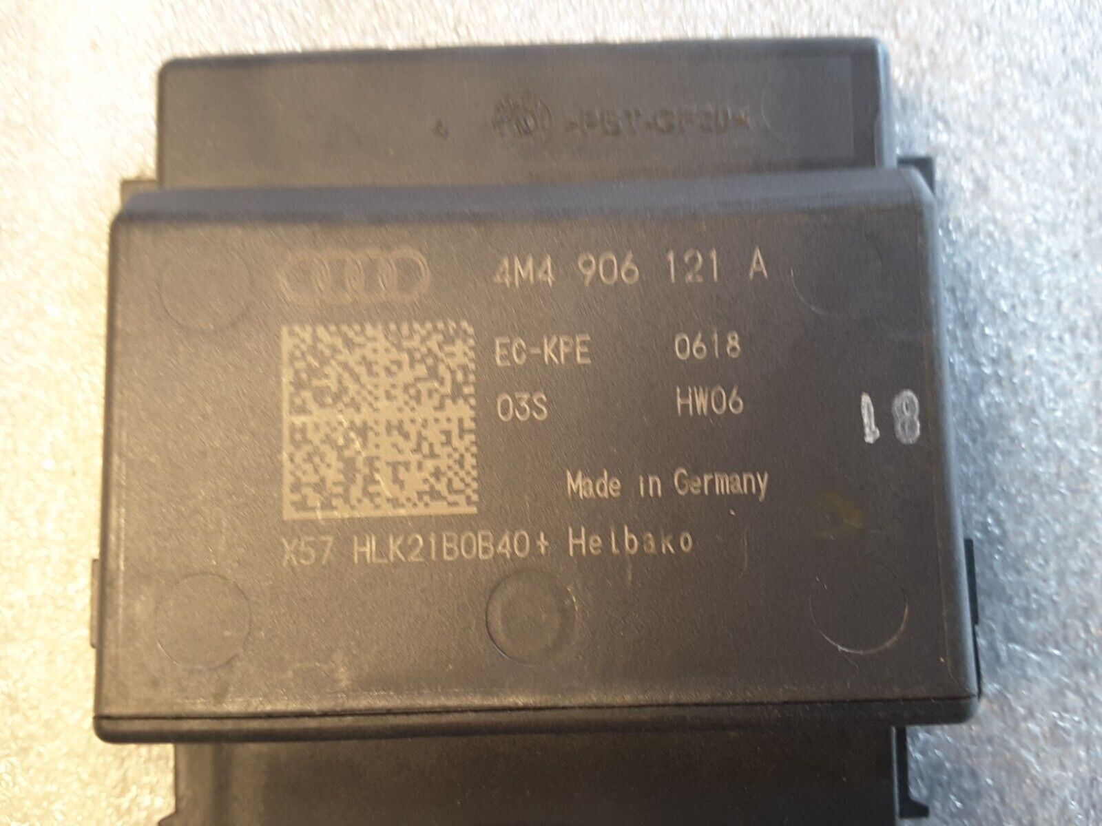 Unidad de control para bomba de combustible Original Audi & Lamborghini 4M4906121A