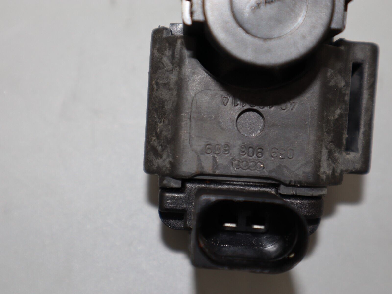 Válvula magnética de presión para 6506J Audi Q5 Q7 2012 3.0TDI Rhd 059906609