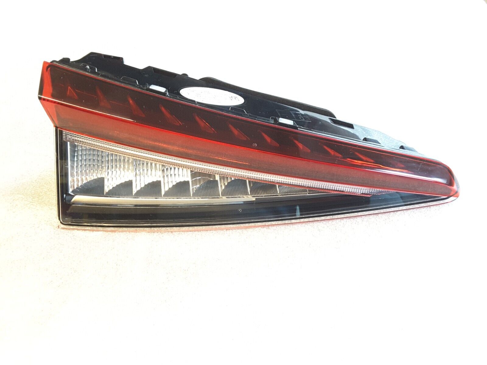 Luz trasera LED izquierda Original Skoda 5LG945307B