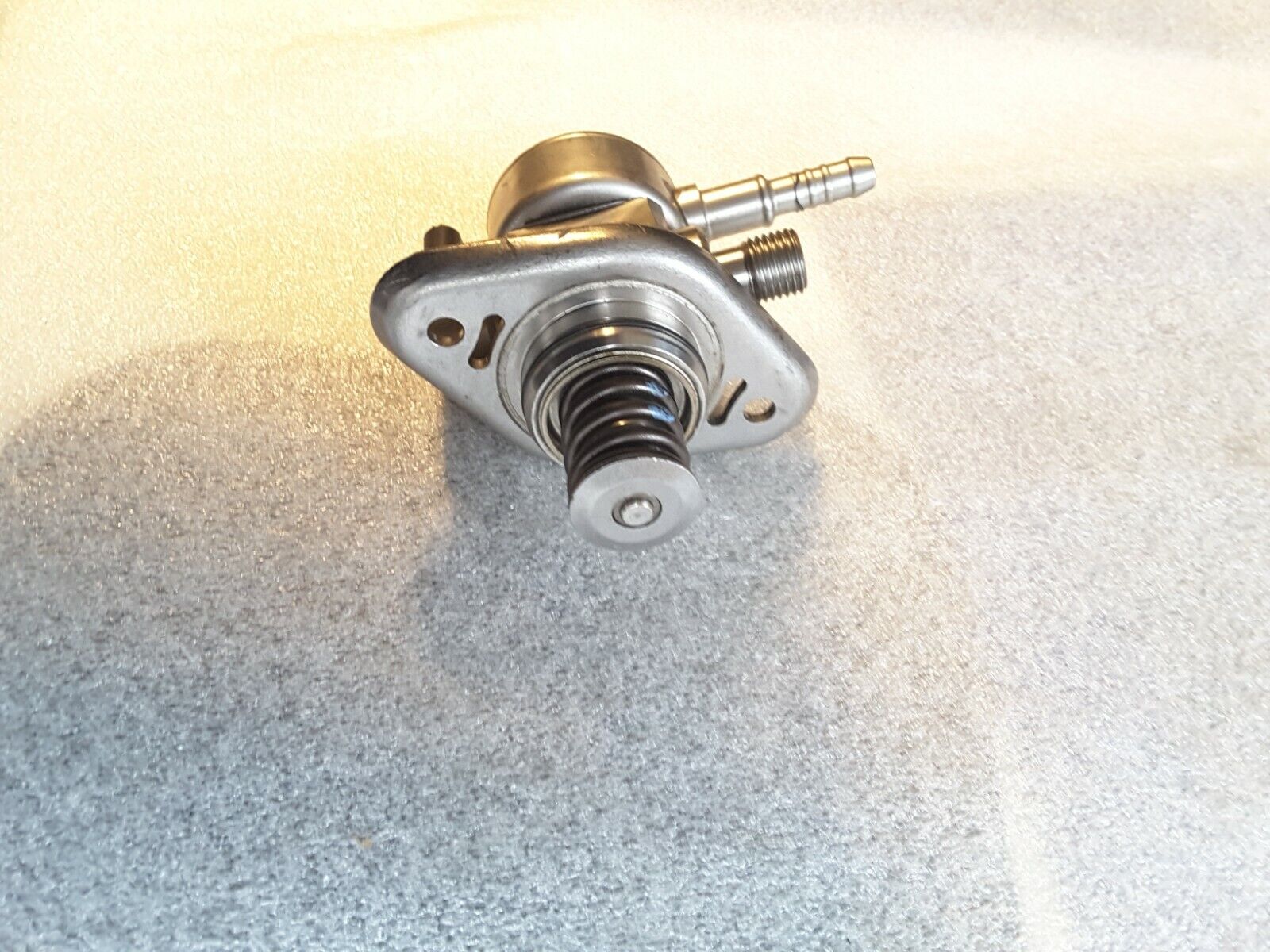 Hochdruckpumpe Einspritzpumpe 07P127025E Original VW Audi Seat Skoda 07P127025E