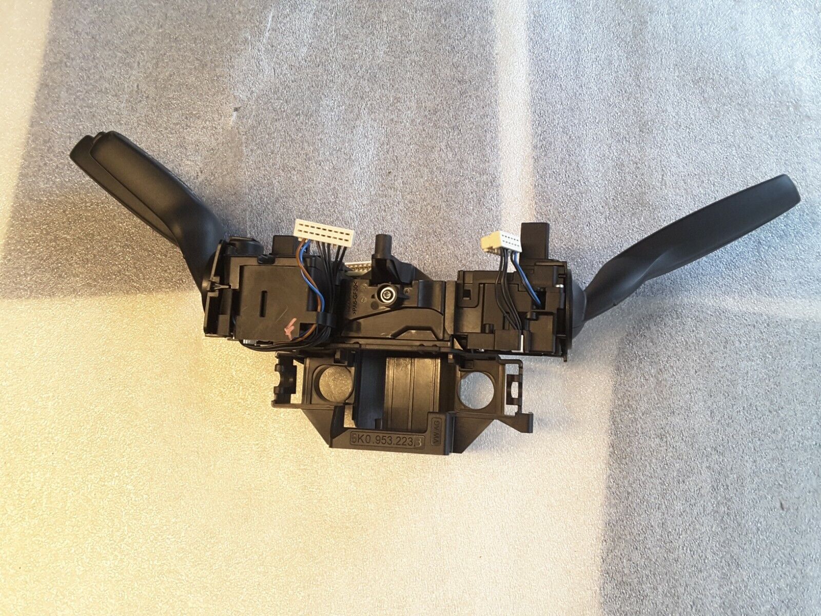Interruptor de columna de dirección para intermitentes, limpiaparabrisas y control de crucero Original VW, 8V0953521B Nuevo.