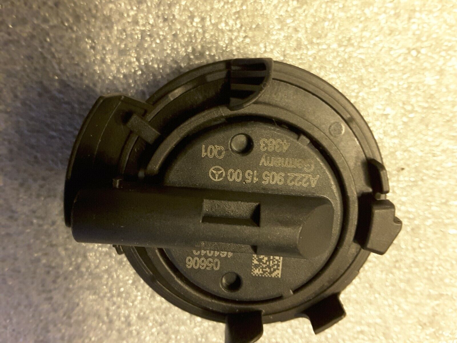 Sensor de airbag original Mercedes-Benz W205 Clase C A2229051500 Nuevo.