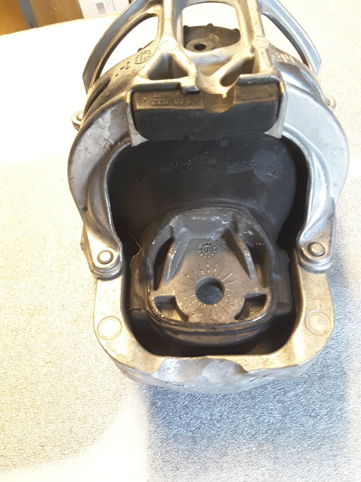 Soporte motor hidráulico lateral izquierdo Audi Q7 3.0 TDI ultra quattro tiptronic.