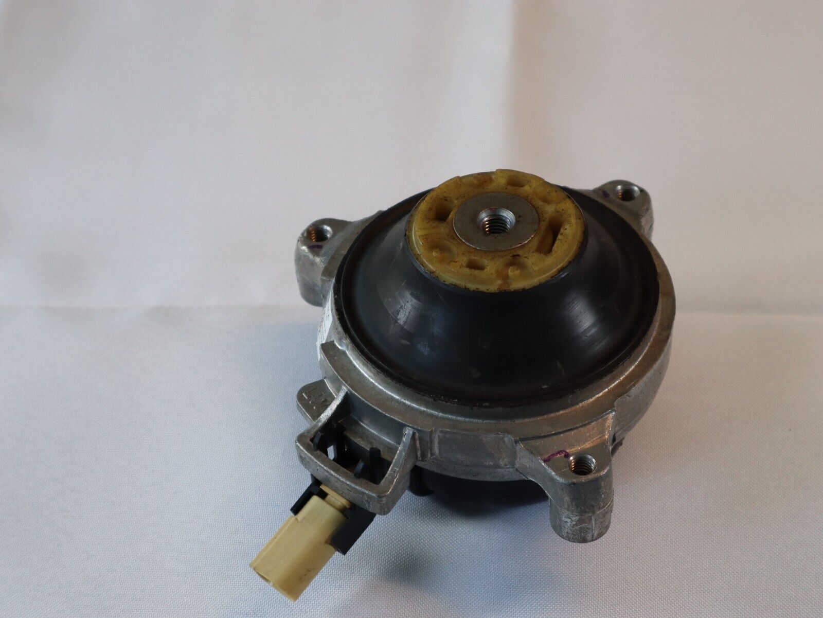 Amortiguador original Audi Q7 A8 4M VW Touareg CR metal de goma 4M0399151K izquierdo.