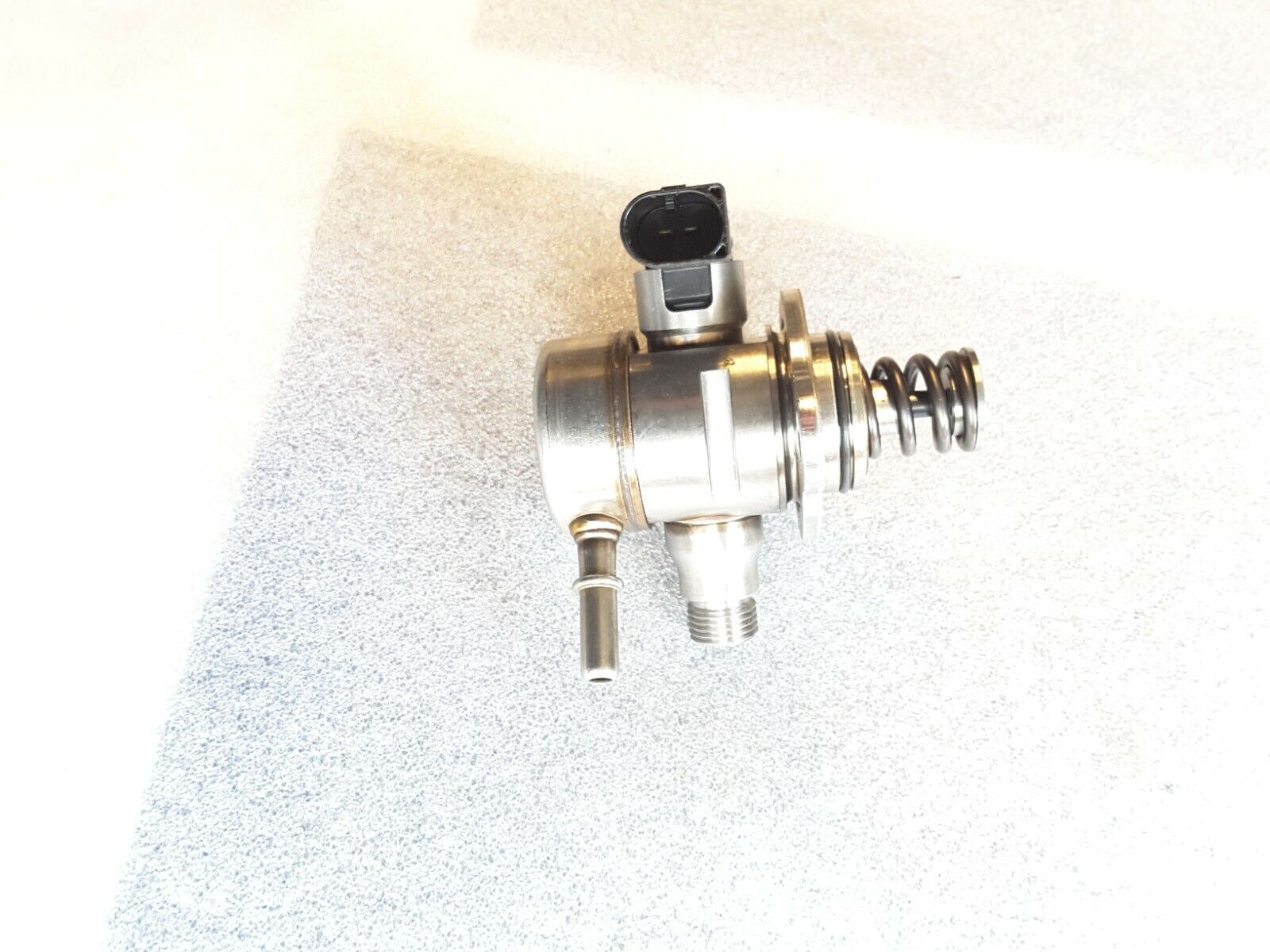 Bomba de alta presión 05E127027, original VW, para motores 1.5 TSI / TFSI, Golf 7 A3 NUEVA.