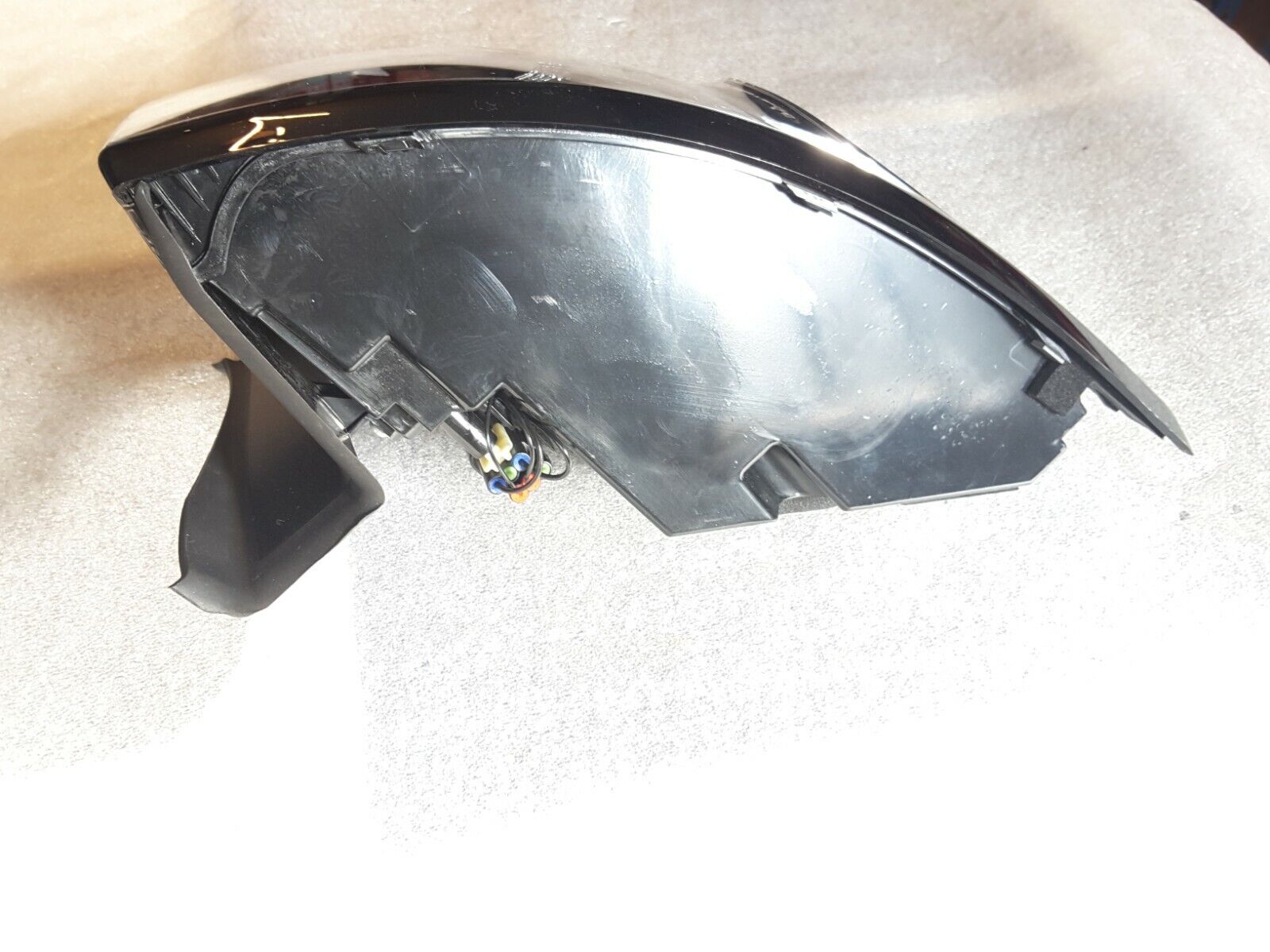 Luz trasera Land Rover Discovery Sport trasera izquierda FK72-13405-AG NUEVA.