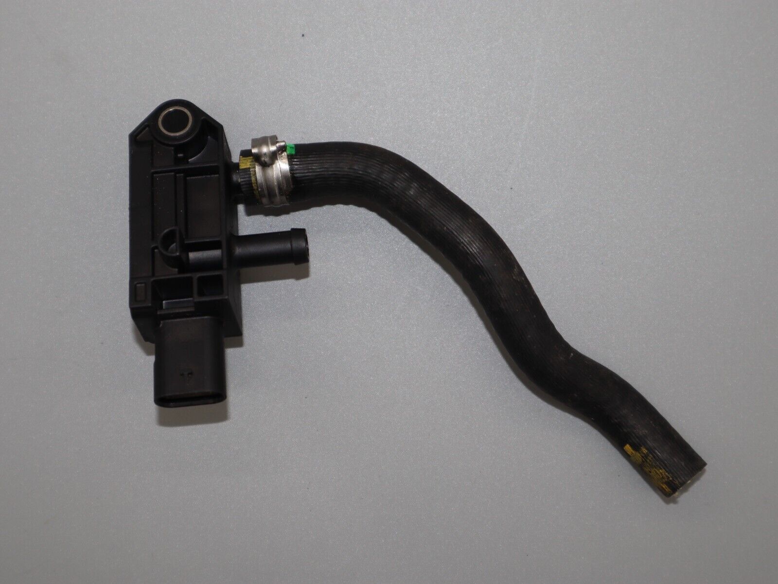 Abgasdruck Sensor Differenzdrucksensor Original Mercedes A0009057413 NEU