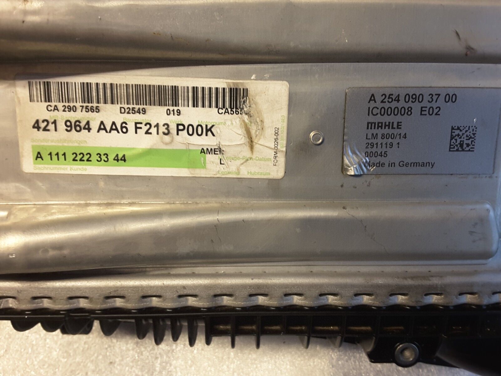 Intercooler MAHLE Original Mercedes Benz A2540903700, MK784003.