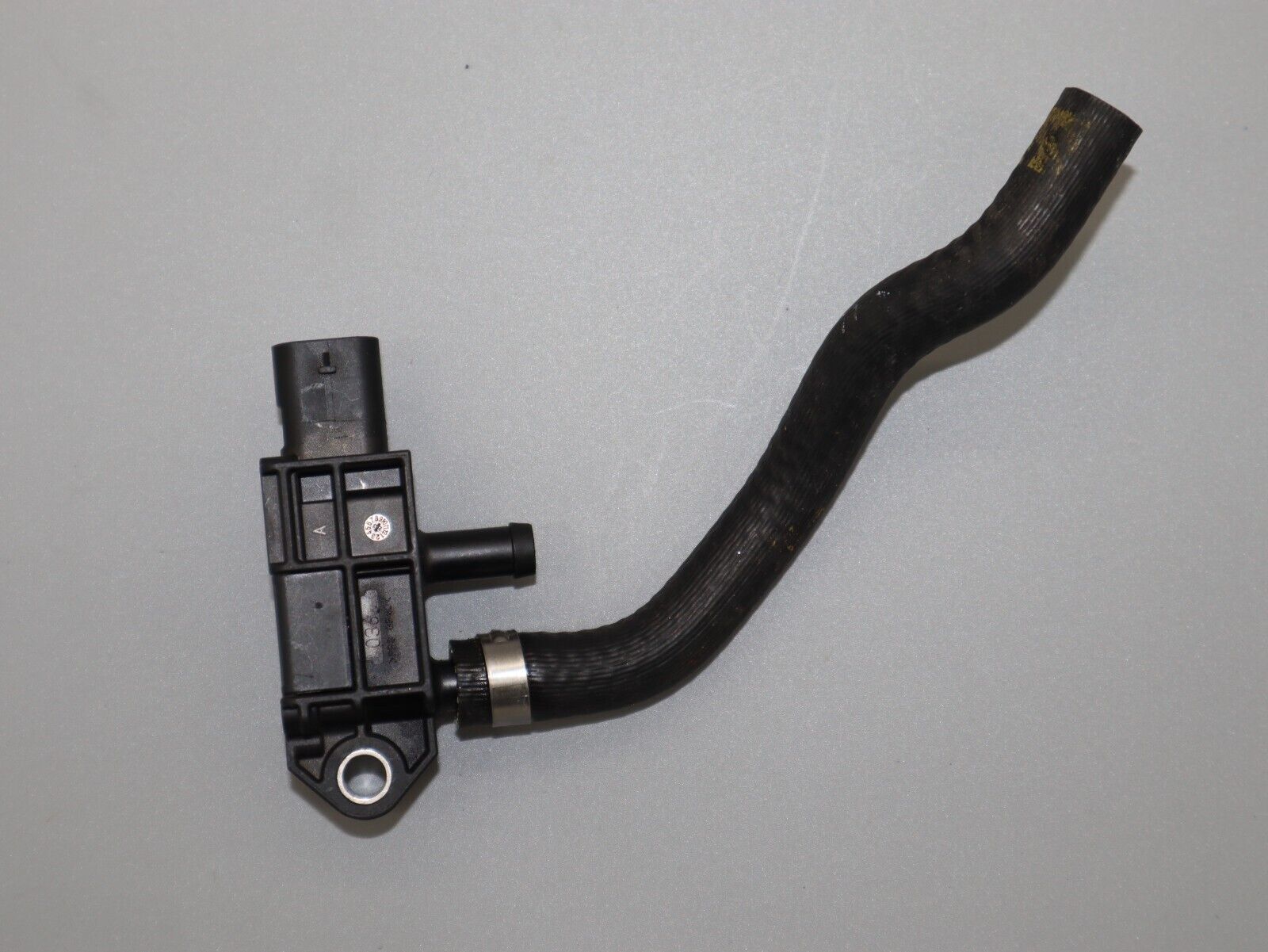 Abgasdruck Sensor Differenzdrucksensor Original Mercedes A0009057413 NEU