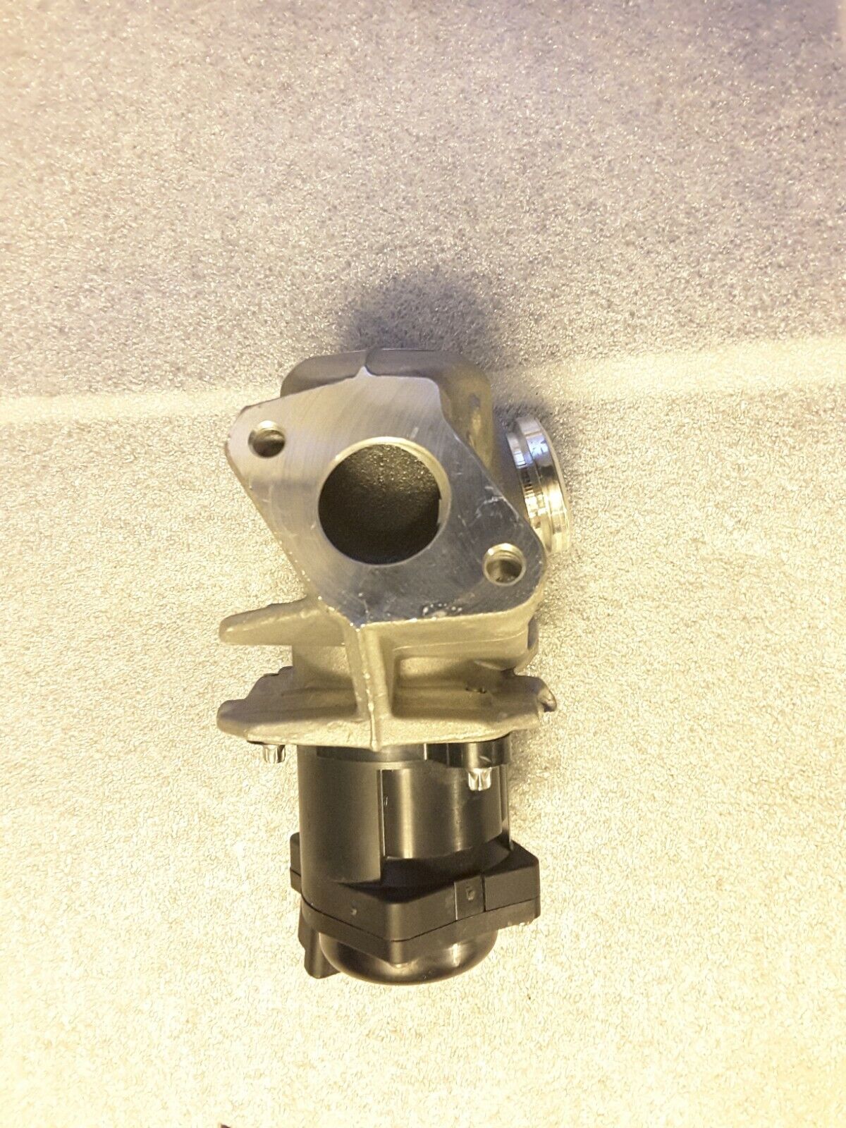 AGR Ventil Abgasrückführventil Original HELLA 6NU010171-121, 010171-12 Neu.