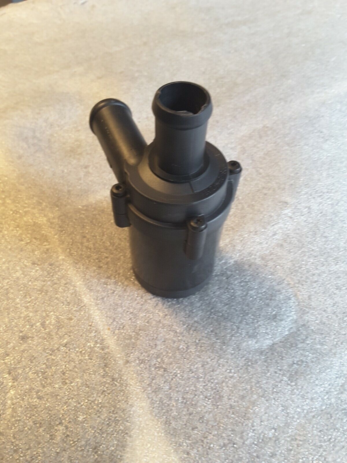 Wasserumwälzpumpe für Standheizung Original PIERBURG 7.10101.09.0 für VOLVO V40 525, 526 Neu