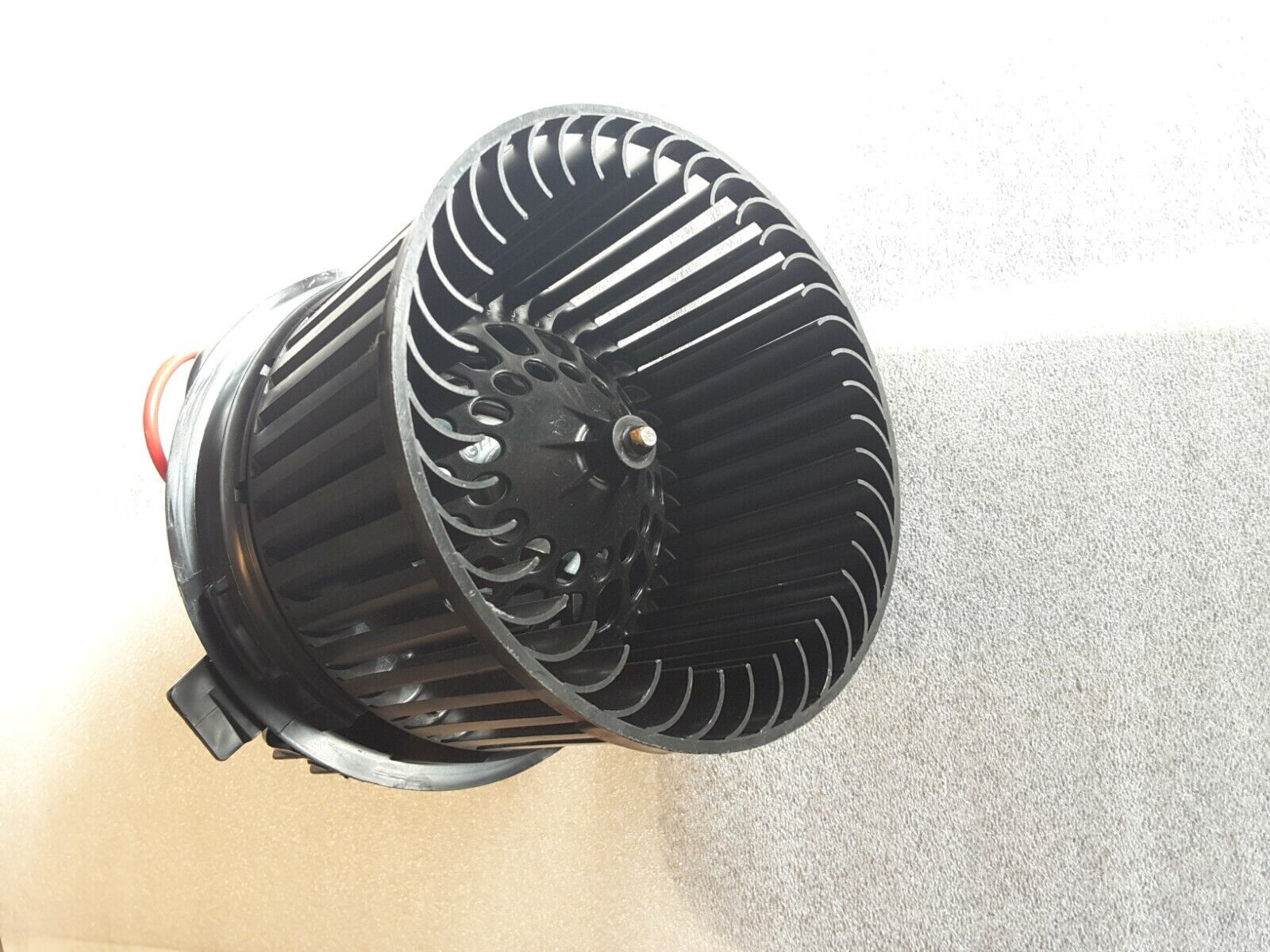 Motor de calefacción y ventilación original Peugeot 508 2011 LHD T1013001U, AMD49011 NUEVO.