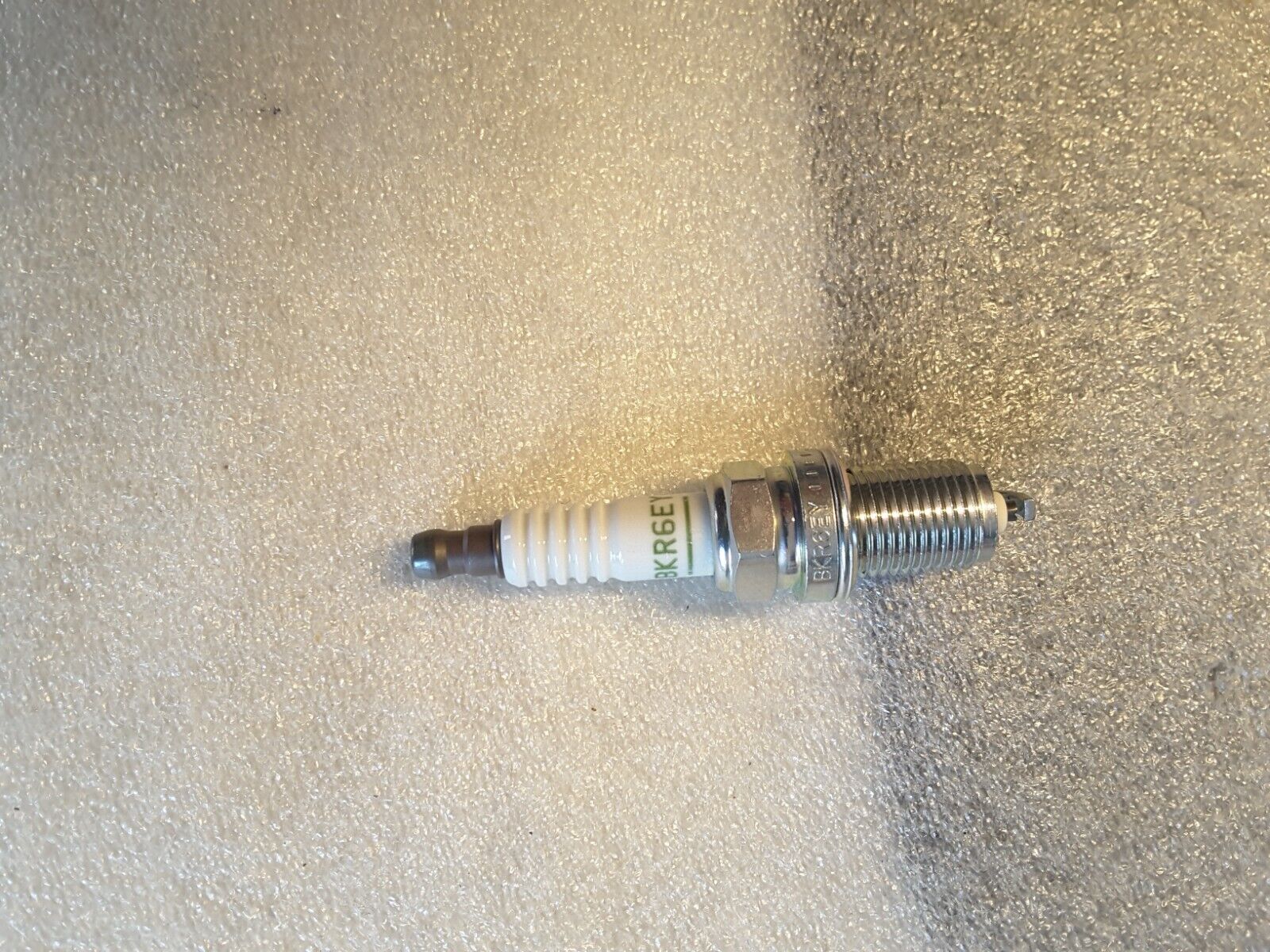 Zündkerze Original NISSAN für Sunny, 100NX, Pathfinder, Terrano 22401-53J06 Neu