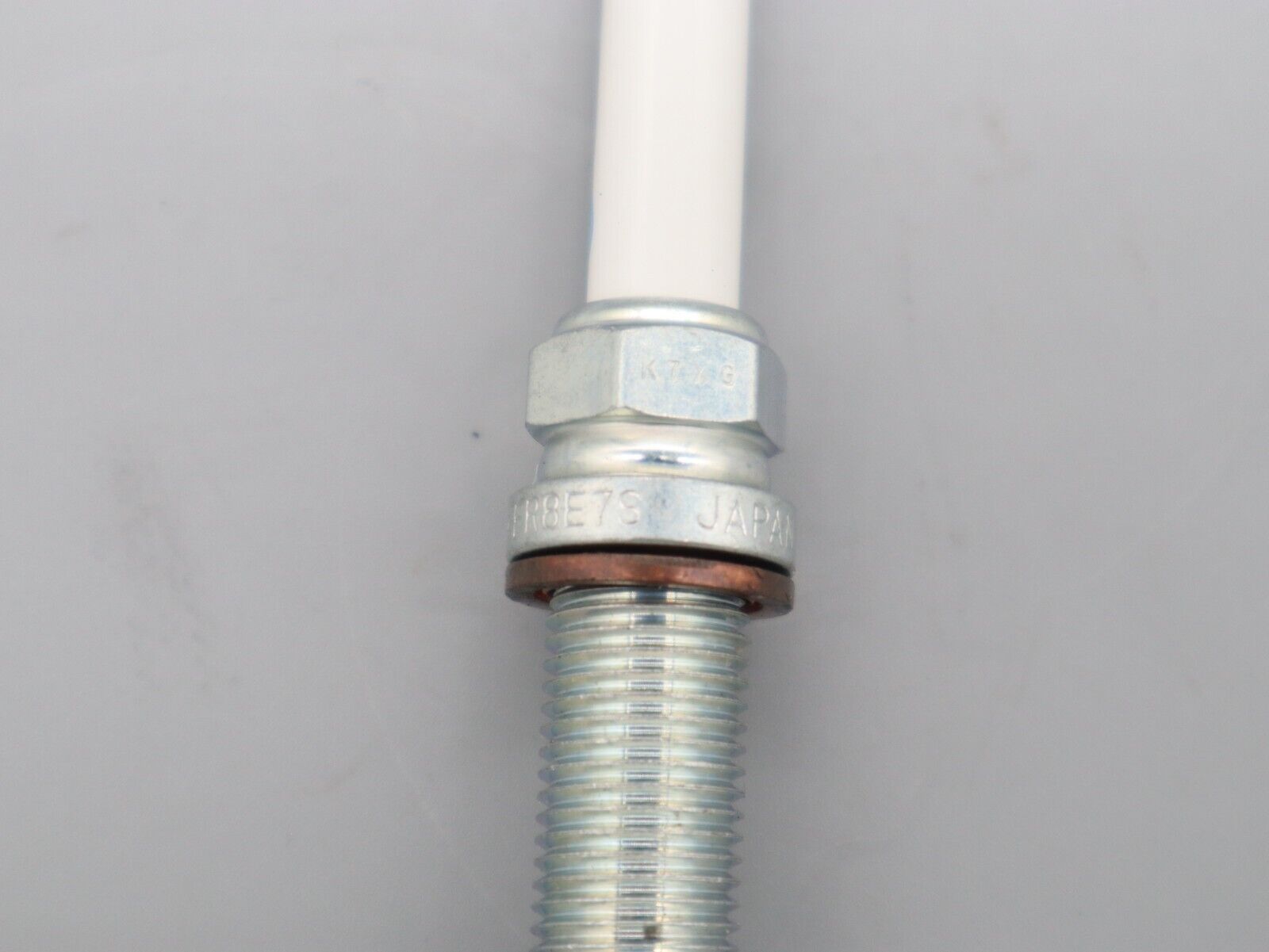 Zündkerze SILZKFR8E7S Original MERCEDES für W176, W246, W205, W212, M270, M274 Neu