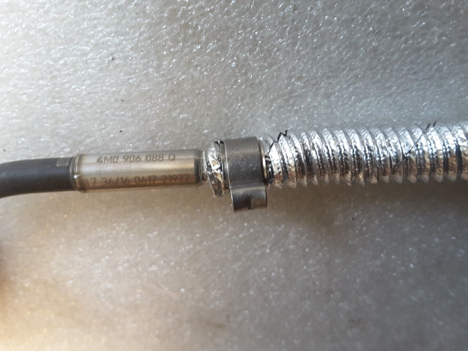 Sensor de temperatura de gases de escape Original AUDI Q7 4M 15- 4M0906088Q Nuevo.