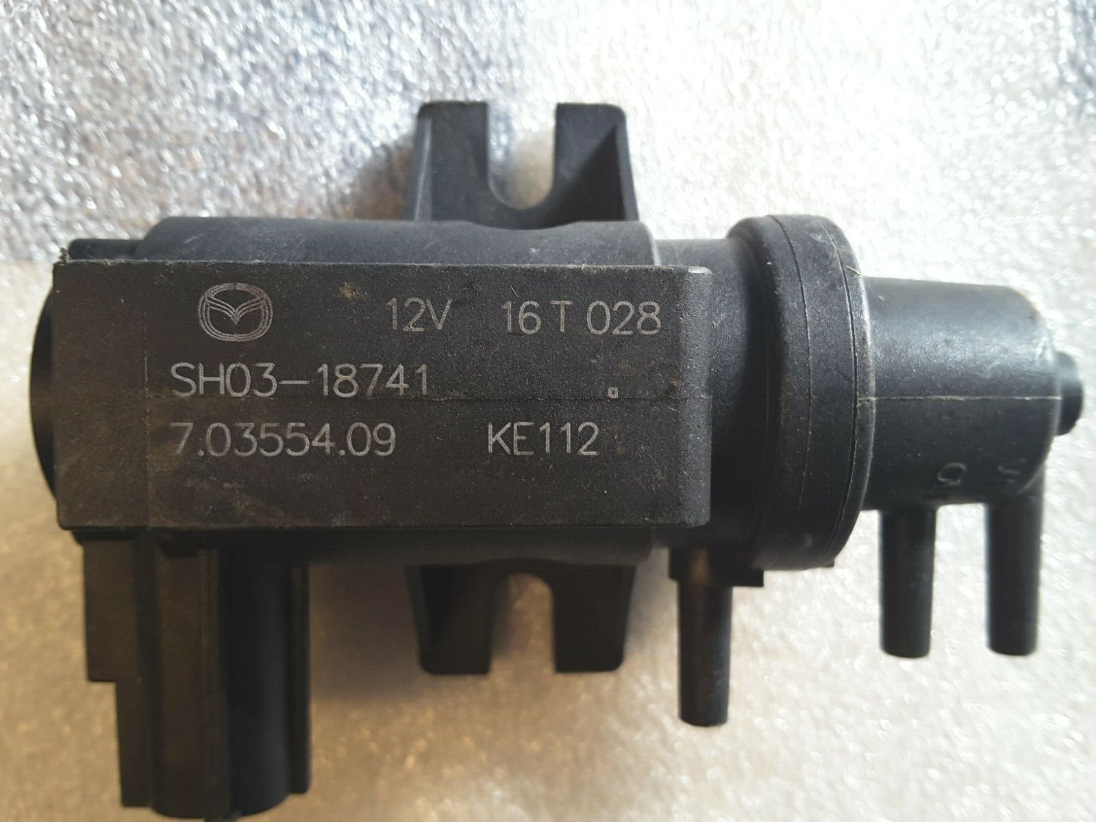 Válvula de vacío del turbocompresor original Mazda SUV 7.03554.09 NUEVA