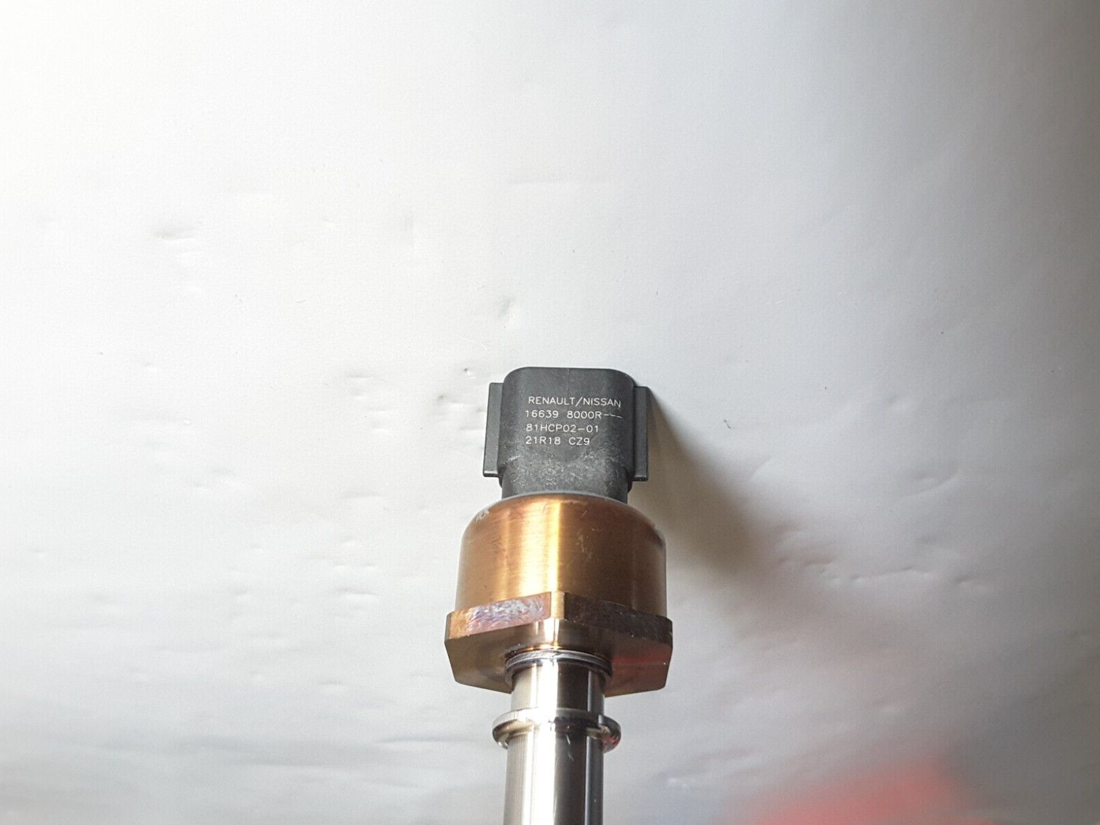 Sensor de presión de combustible, válvula reguladora Original Renault Koleos 166398000R.