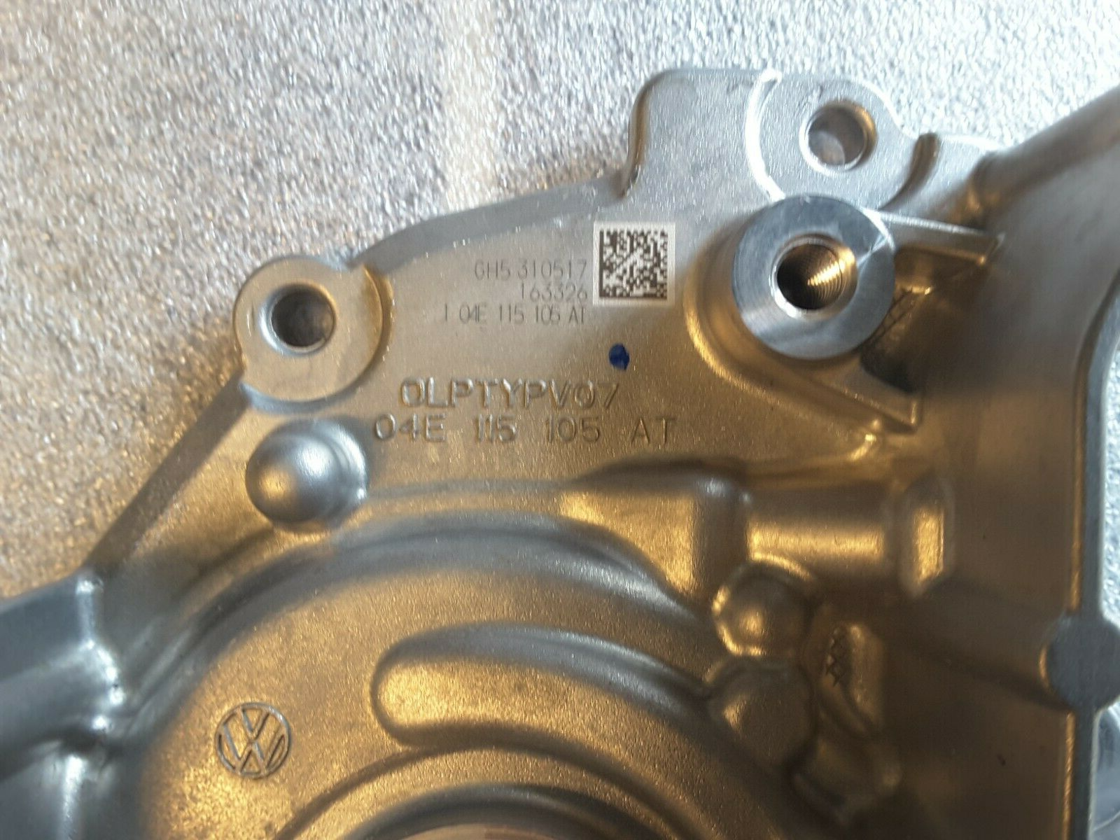 Ölpumpe Original VW, Seat, Skoda 04E115105AT NEU.