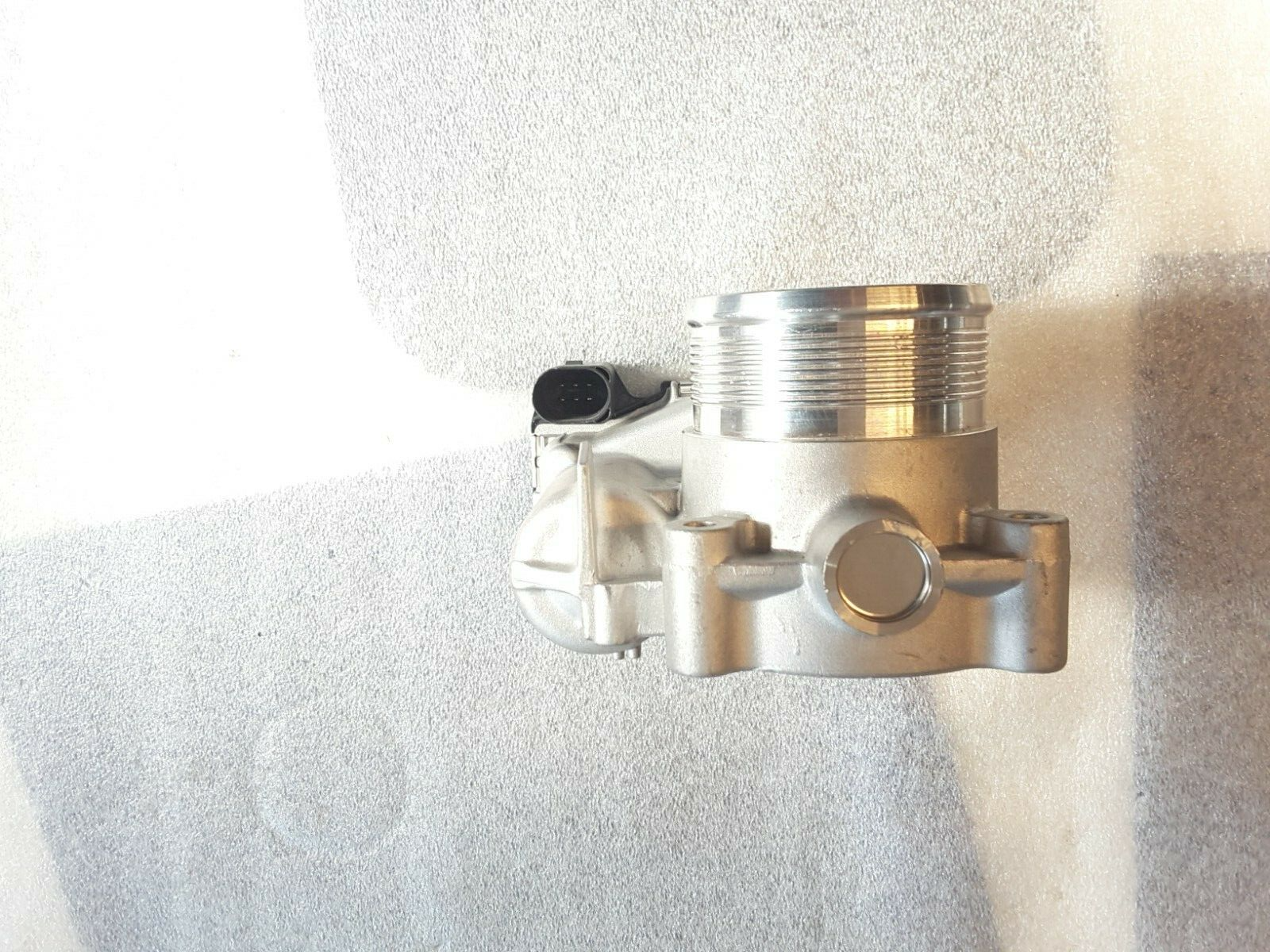 Drosselklappe Original VW Passat TSI 06K133062C NEU.