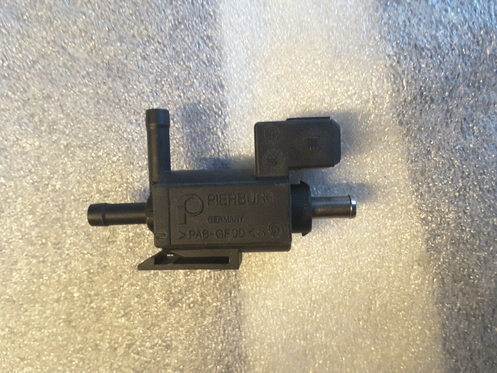 Magnetventil Original Pierburg Volvo C70 , 9155936 Coupe 13726V-068 NEU.