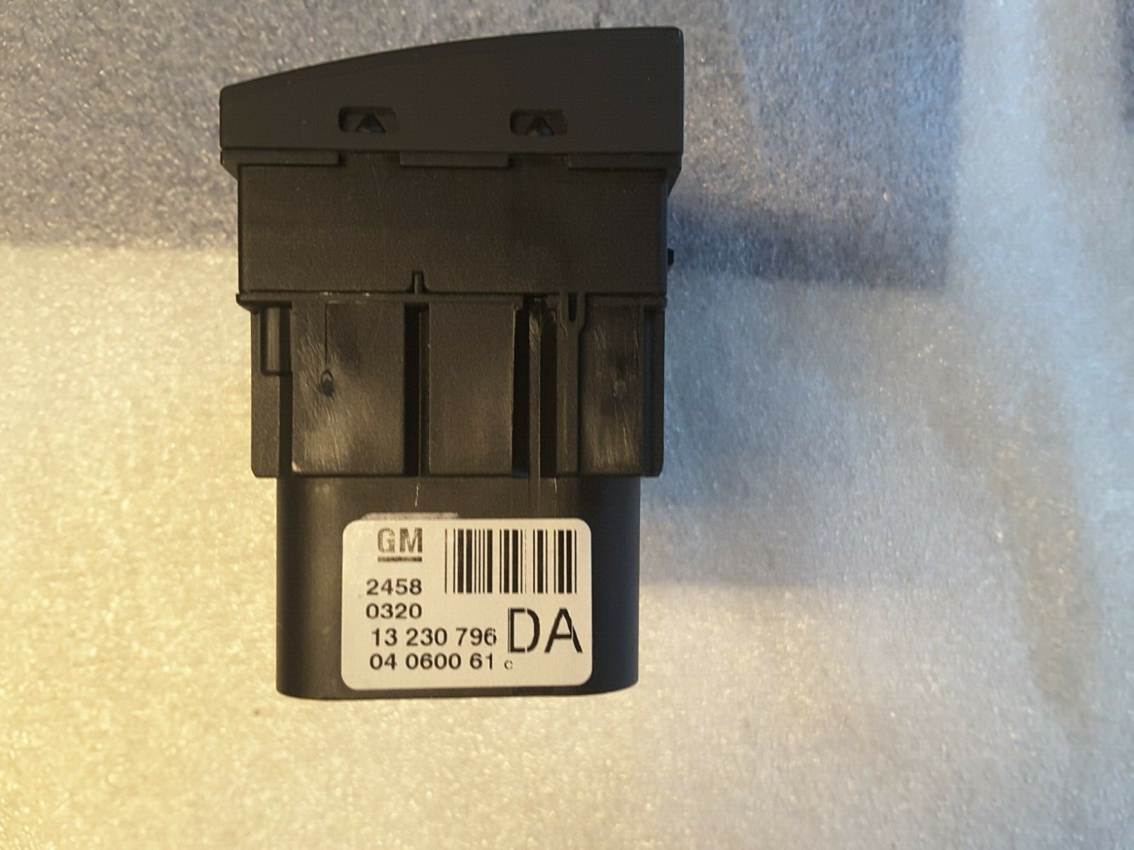 Interruptor de luz 13230796 Original Opel Vectra 1.9 CDTI DPF Nuevo.