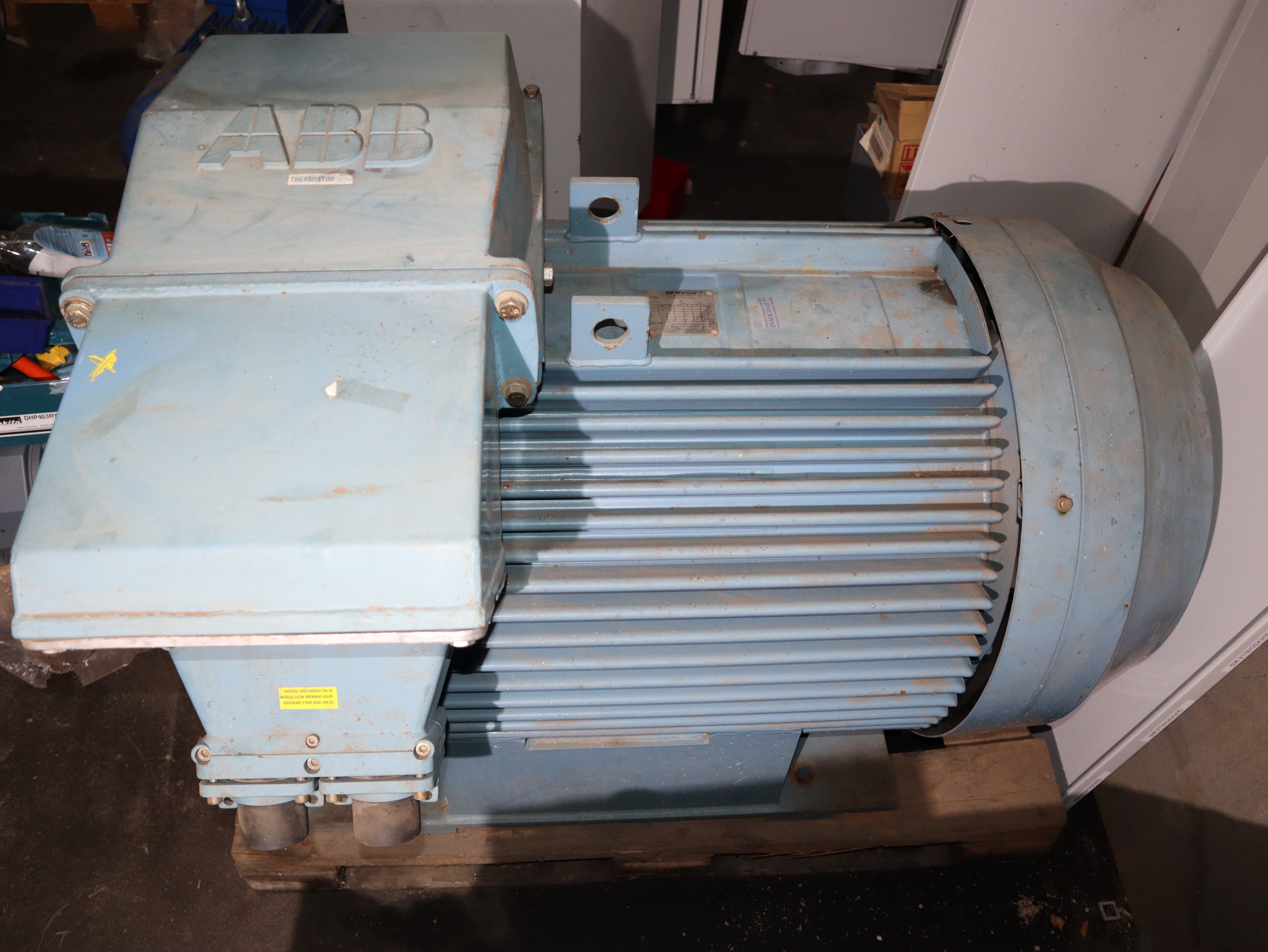 ABB Elektromotor, Drehstrommotor M2CA 355 MA 4B3 1486 r/min 250 KW Neu