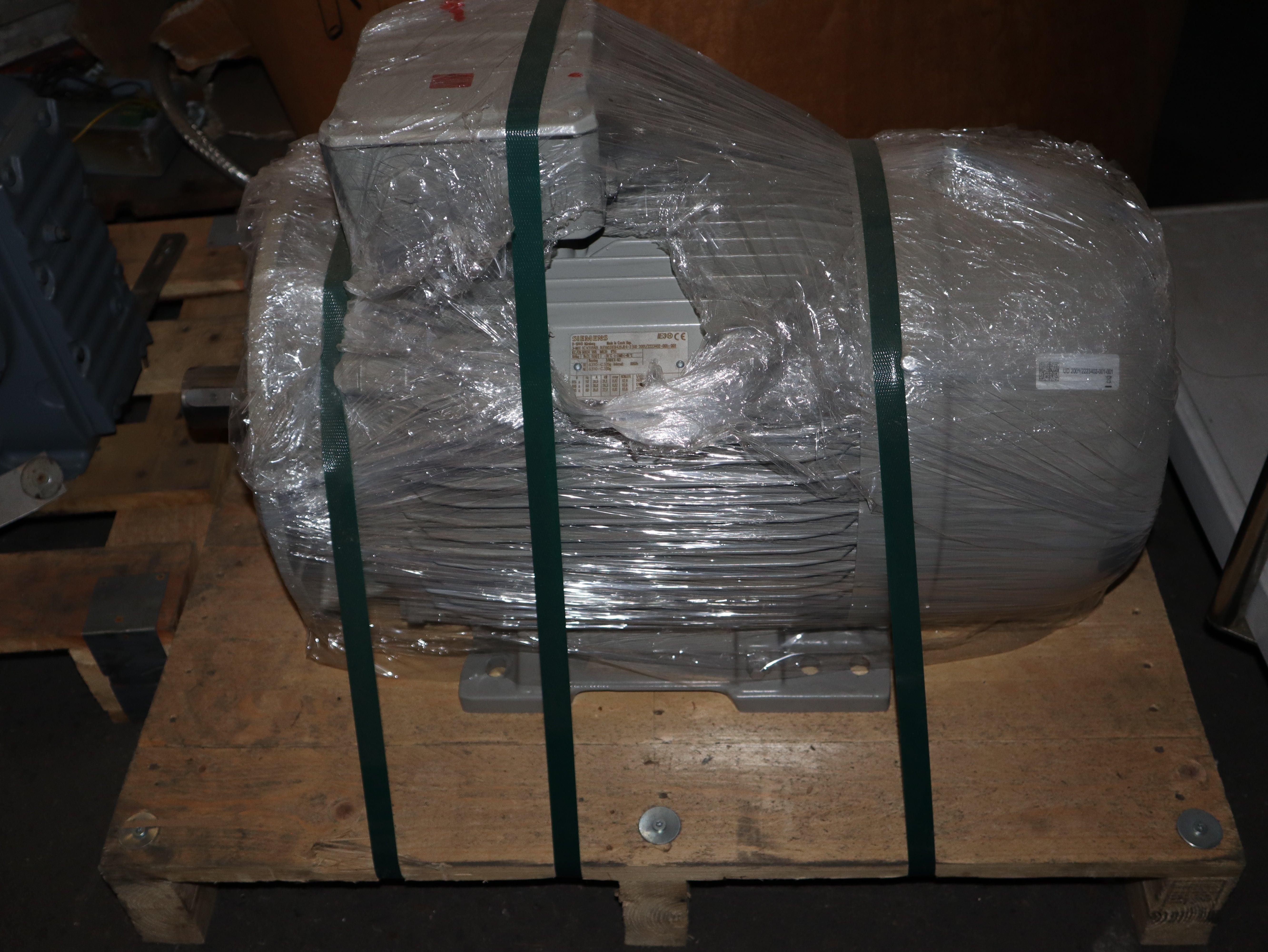 Siemens 1LE 16031EB435JB4-Z 21,1 KW Neu