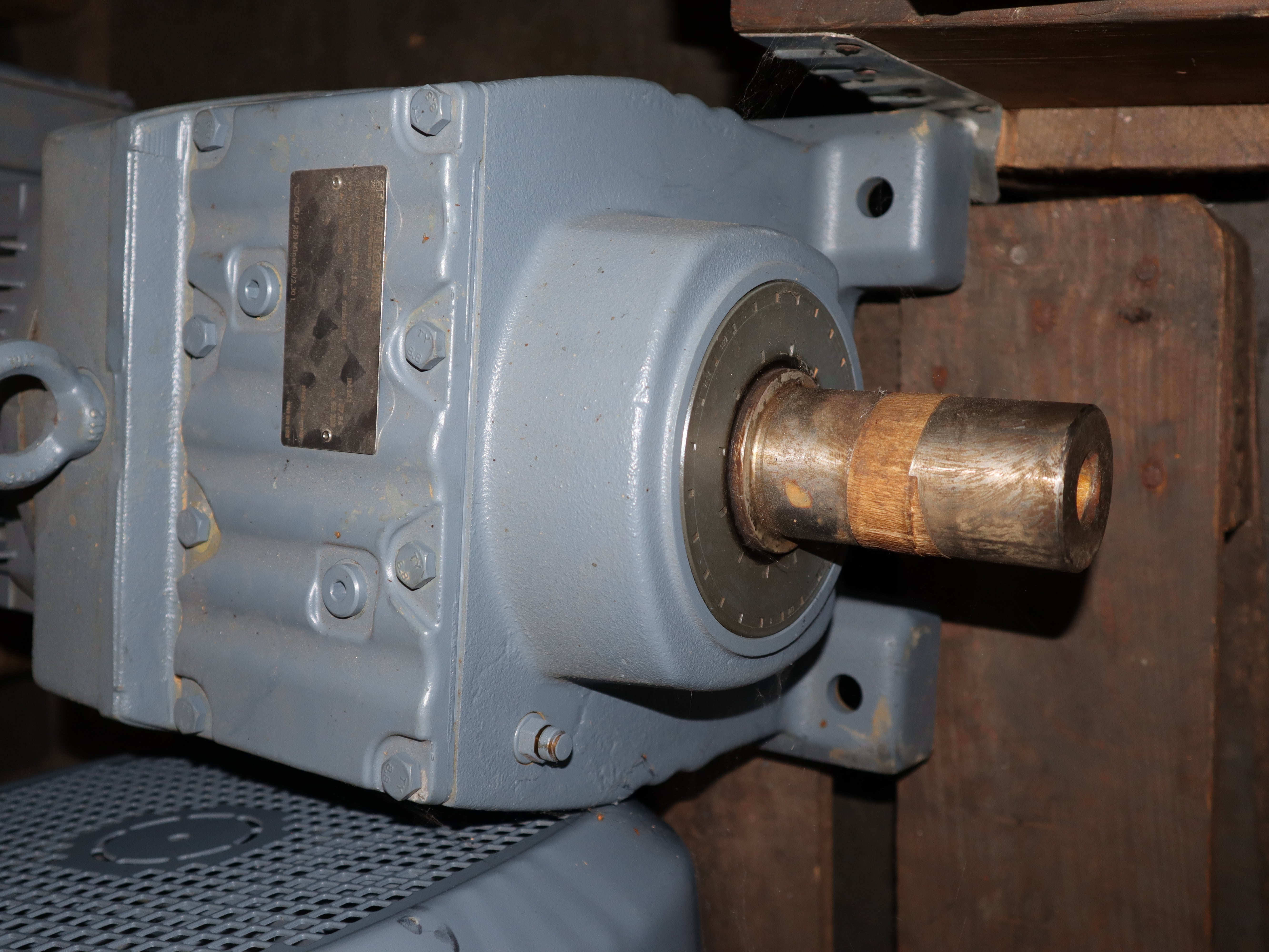 SEW Eurodrive R87DRN112M4, KW 4 S1, 50 Hz, r/min 1464/53 Neu