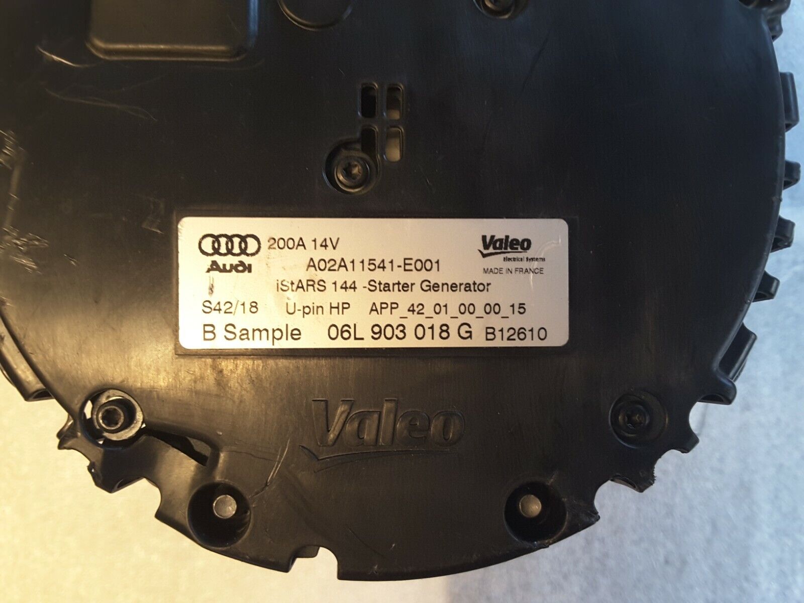 Lichtmaschine Original Audi VW 06L903018G Valeo 200A 14V mit Rollen Keilriemen N