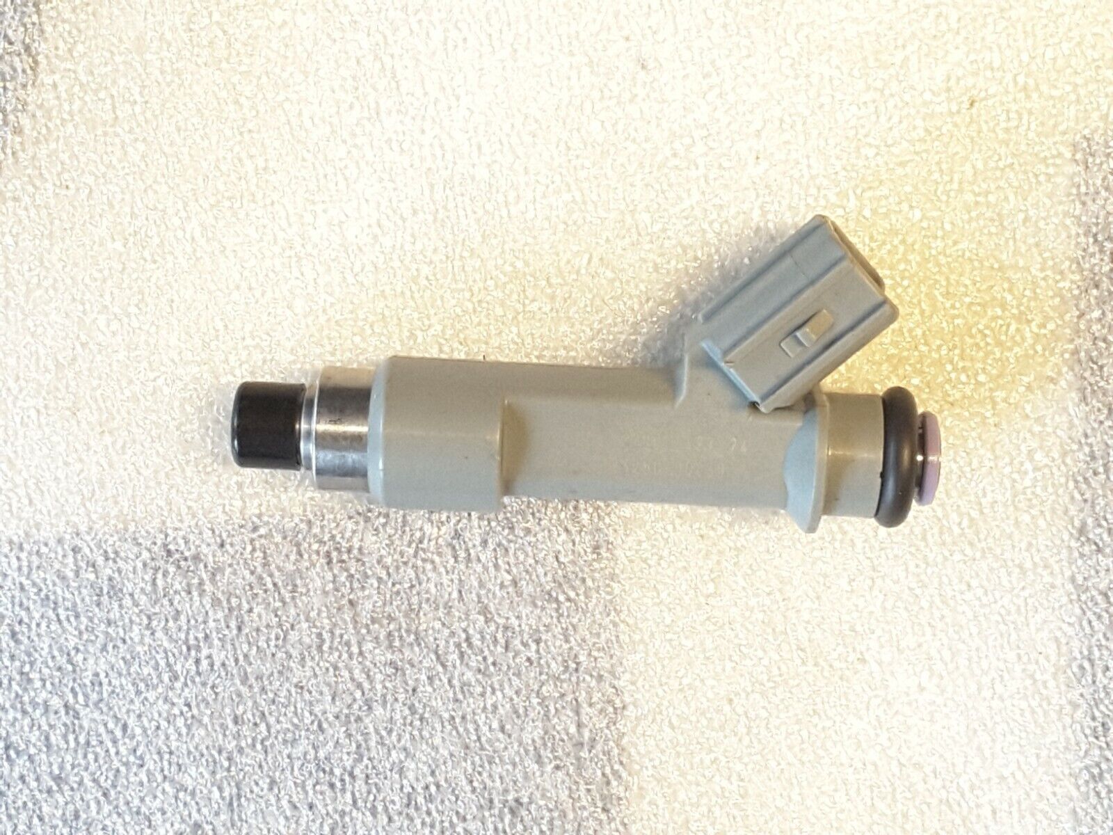 Injector valve injector original Denso Toyota AYGO 232500Q030 NEW.