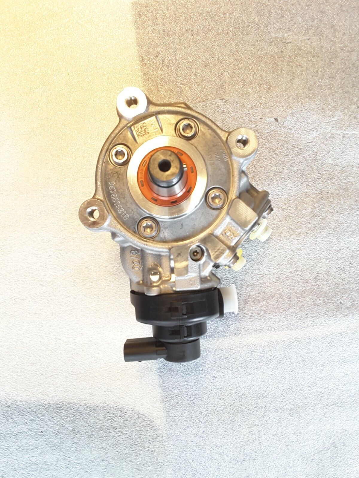 High pressure pump original VW, Skoda, Audi TDI 05L130755, Bosch 0 445 010 790 NEW.