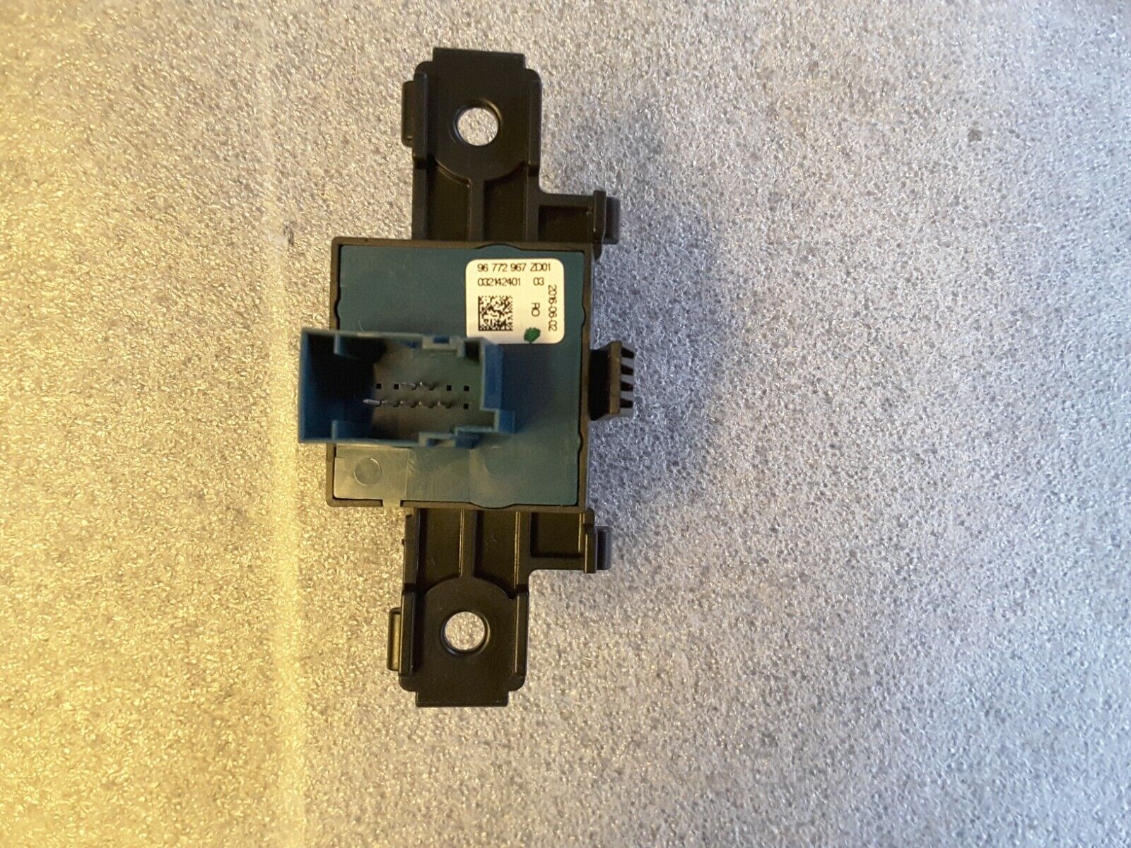 Handbrake parking brake switch PEUGEOT 508 SW 96772967 ZD New.