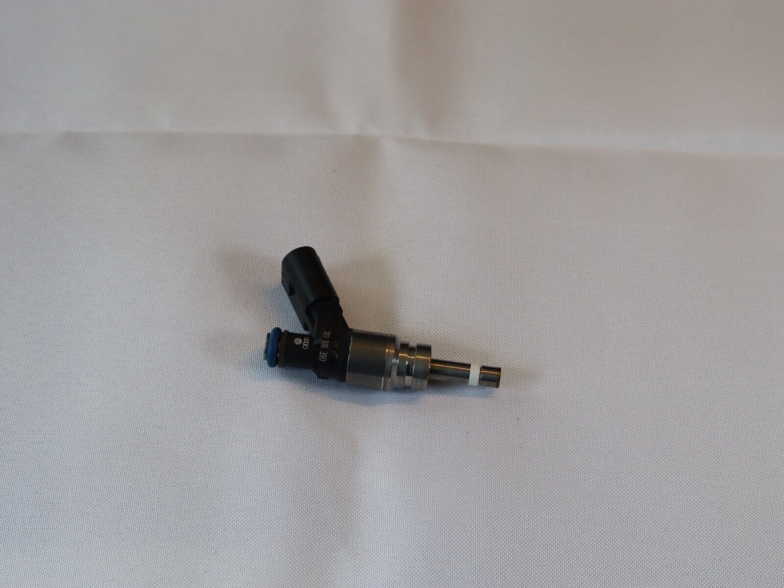 Injector injector nozzle original Audi A6 C6 4F 2.8 FSI V6 A8 3. 06E906036E