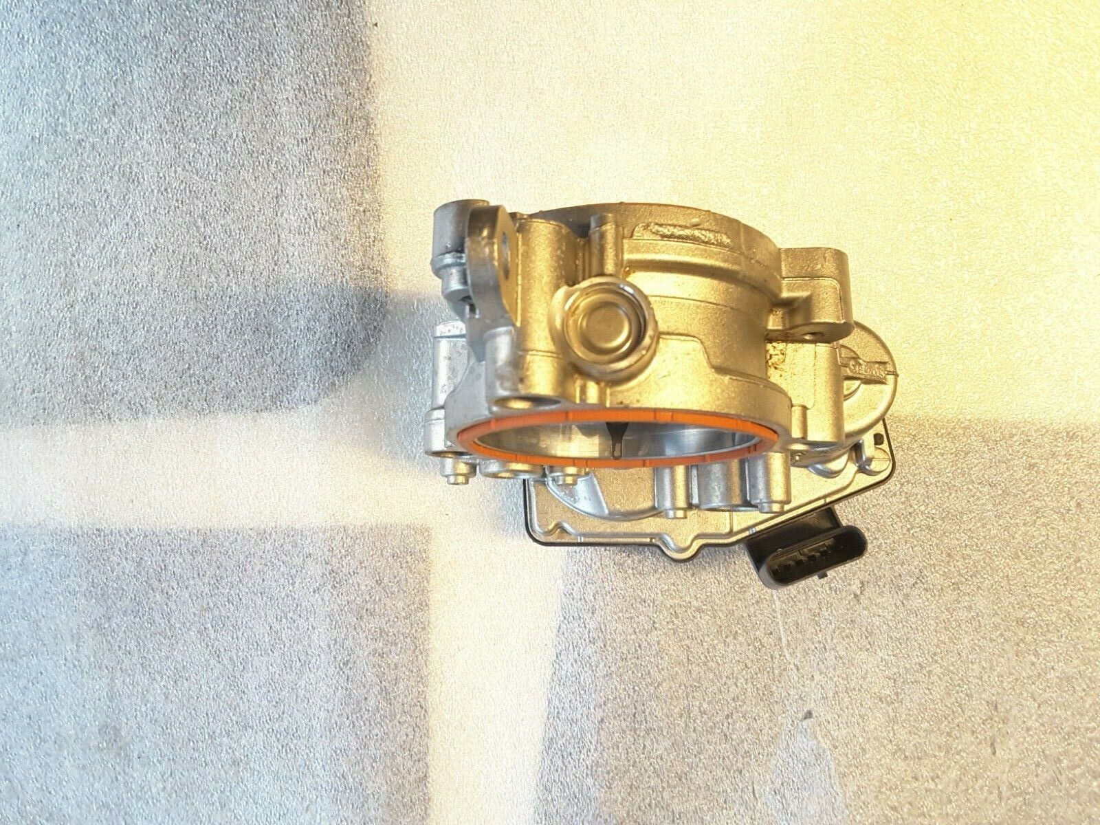 Throttle body original BMW G11 G12, 13548601651 A2C86776500 NEW.