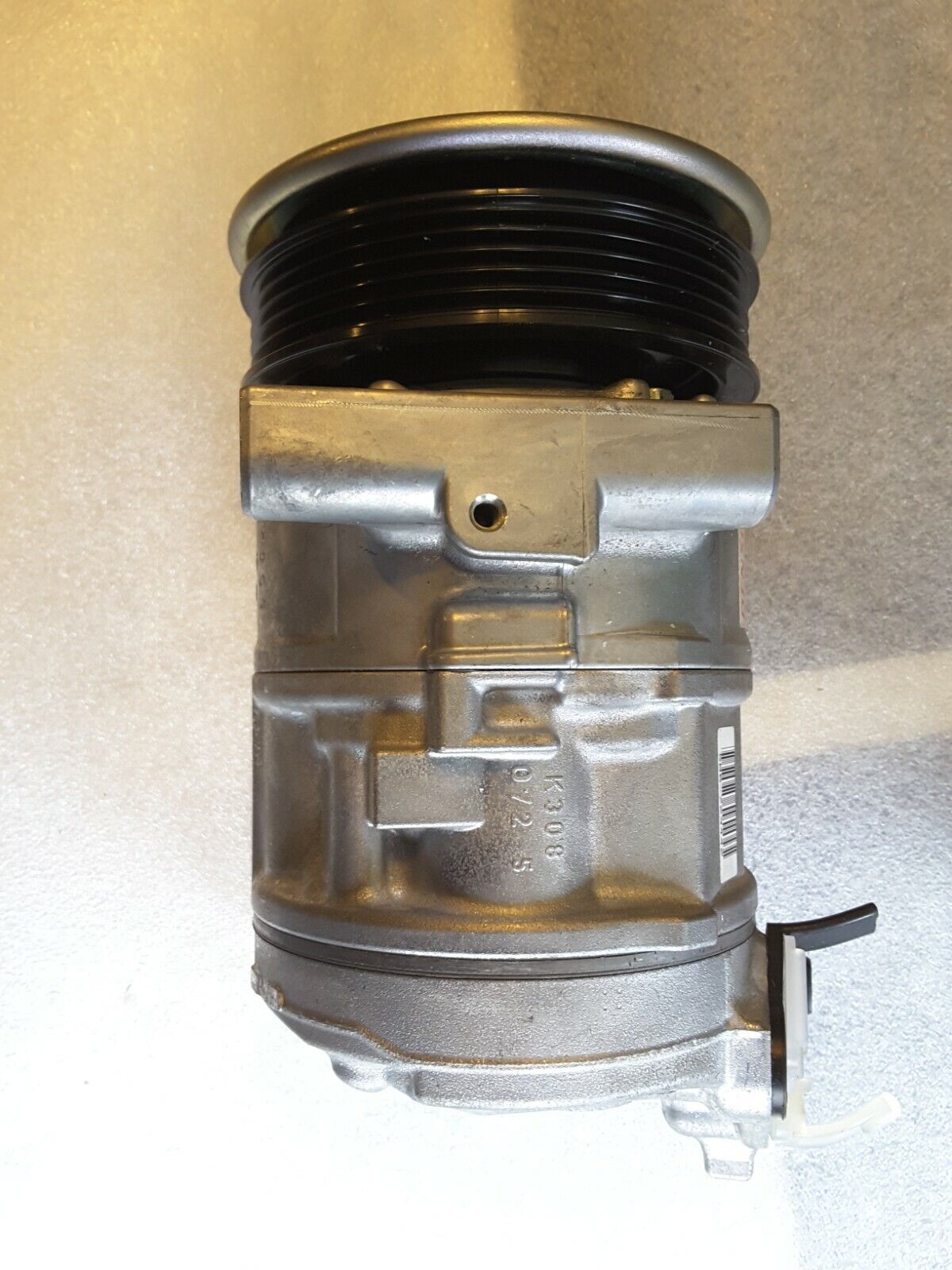 Klimaanlage Kompressor Original HELLA 8FK 351 272-681 FORD Neu.