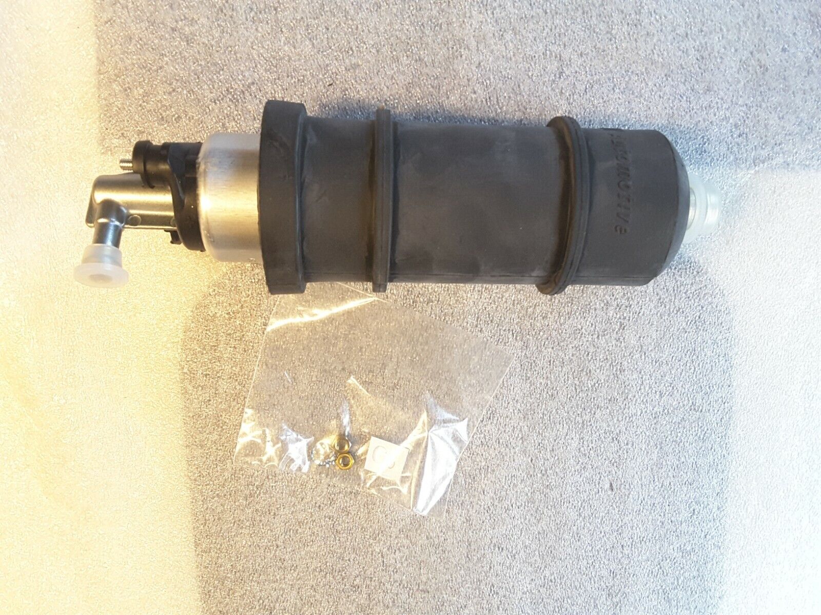 Fuel pump original Metzger 2250216 MERCEDES SLK W124 PUCH S124 12 NEW.