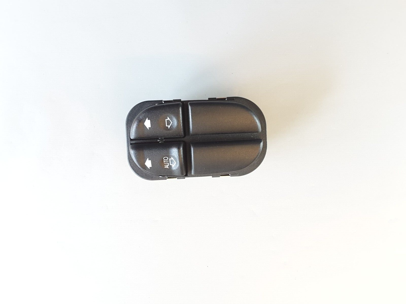 Window lifter switch 8 pins Ford Mondeo I 97BG14529AA