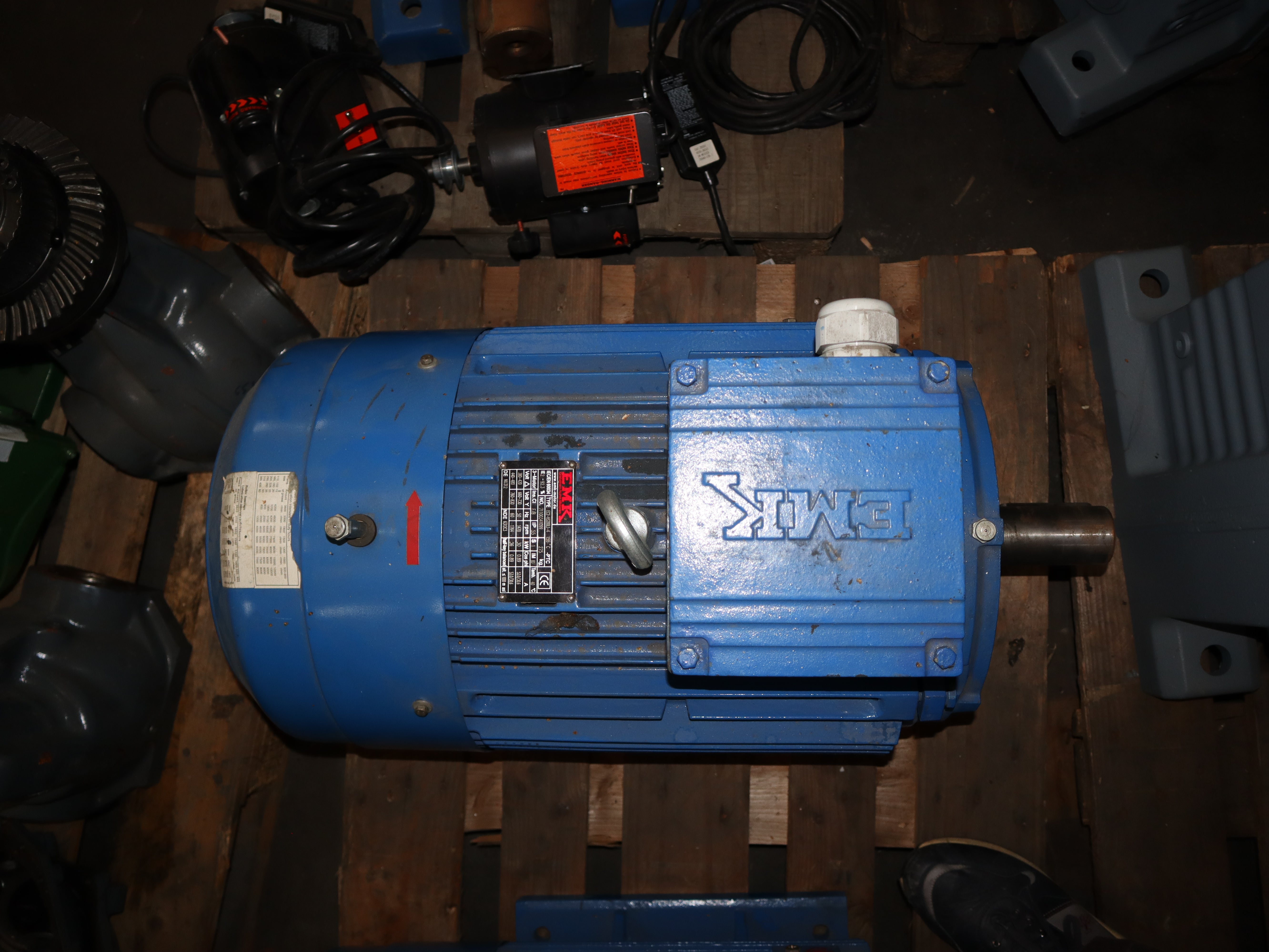 EMK Elektromotor Drehstrom 30kW 1475/min EC2-HS200L1-4 Neu